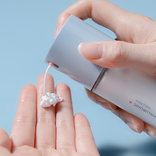 LANEIGE WATER BANK BLUE HYALURONIC EMULSION FOR NORMAL TO DRY SKIN 120ml