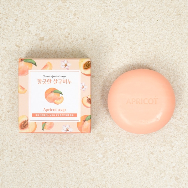 DAISO Apricot Soap 100g