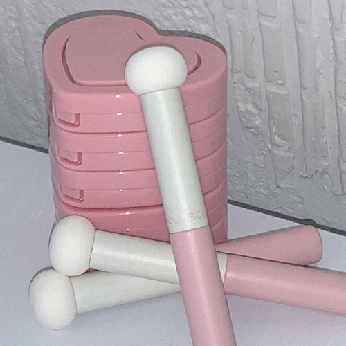 AOU Marshmallow Puff Brush