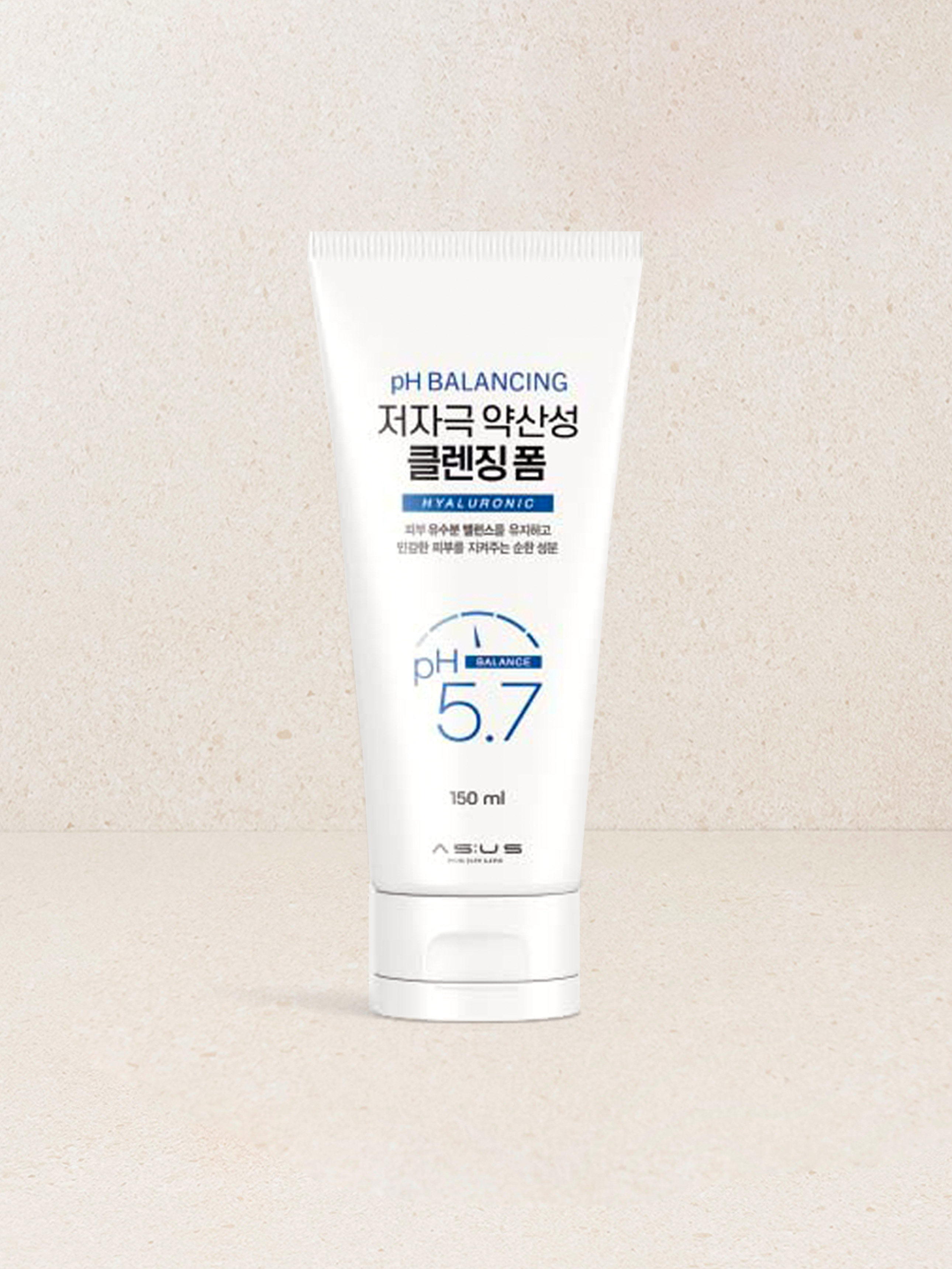 DAISO Mildly acidic pH cleansing foam (150ml)