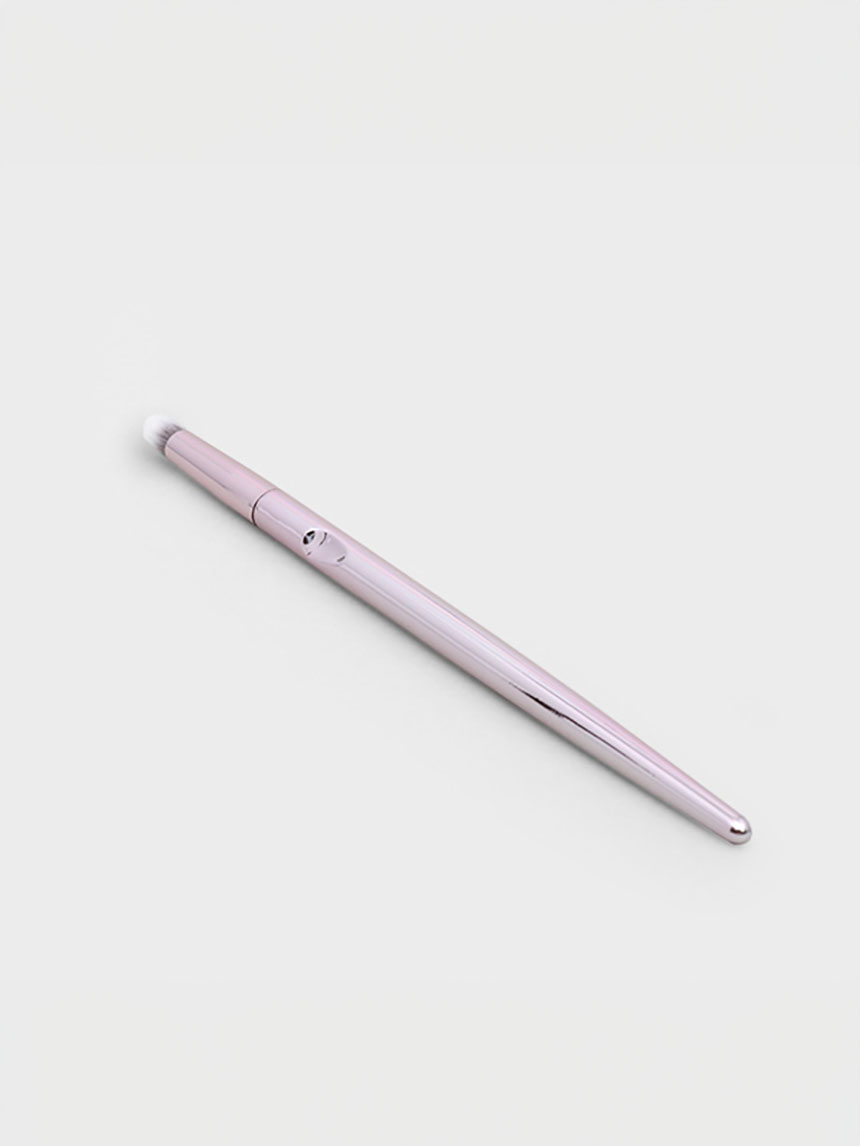 DAISO Pink Metal Blending Bullet Brush