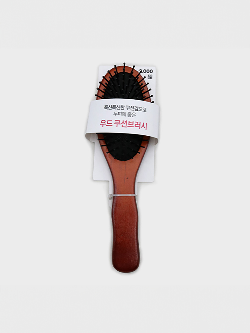 DAISO Harmony Oval Hairbrush