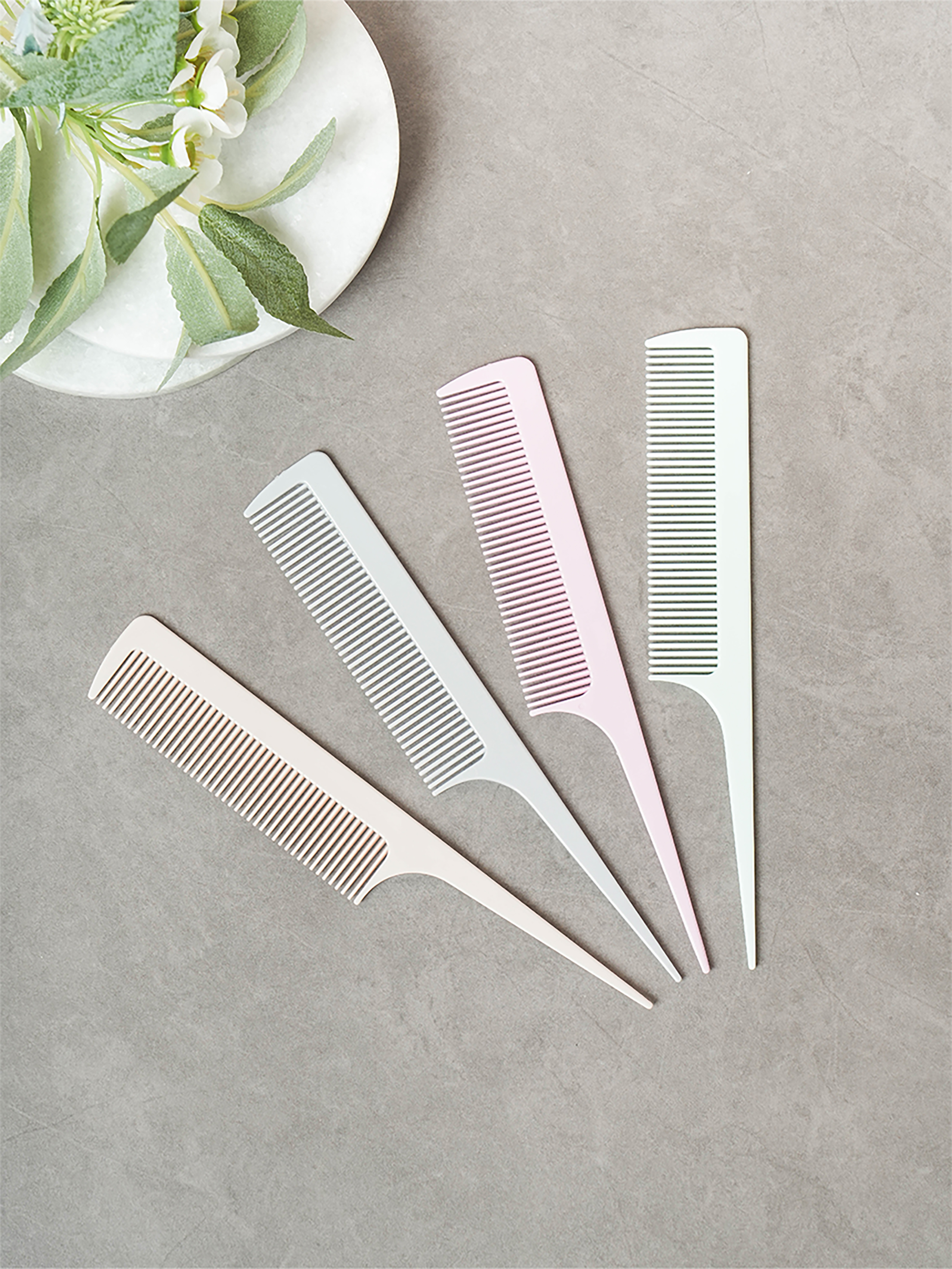 DAISO Mini Tail Comb 4 Pieces