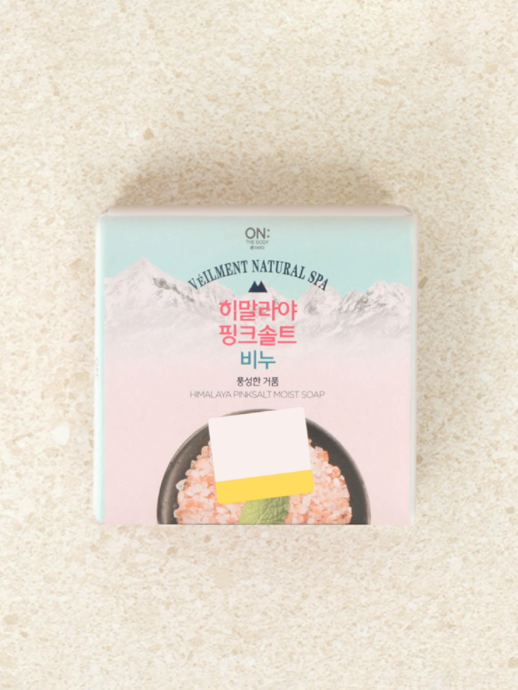 DAISO Himalayan pink salt soap (90g)