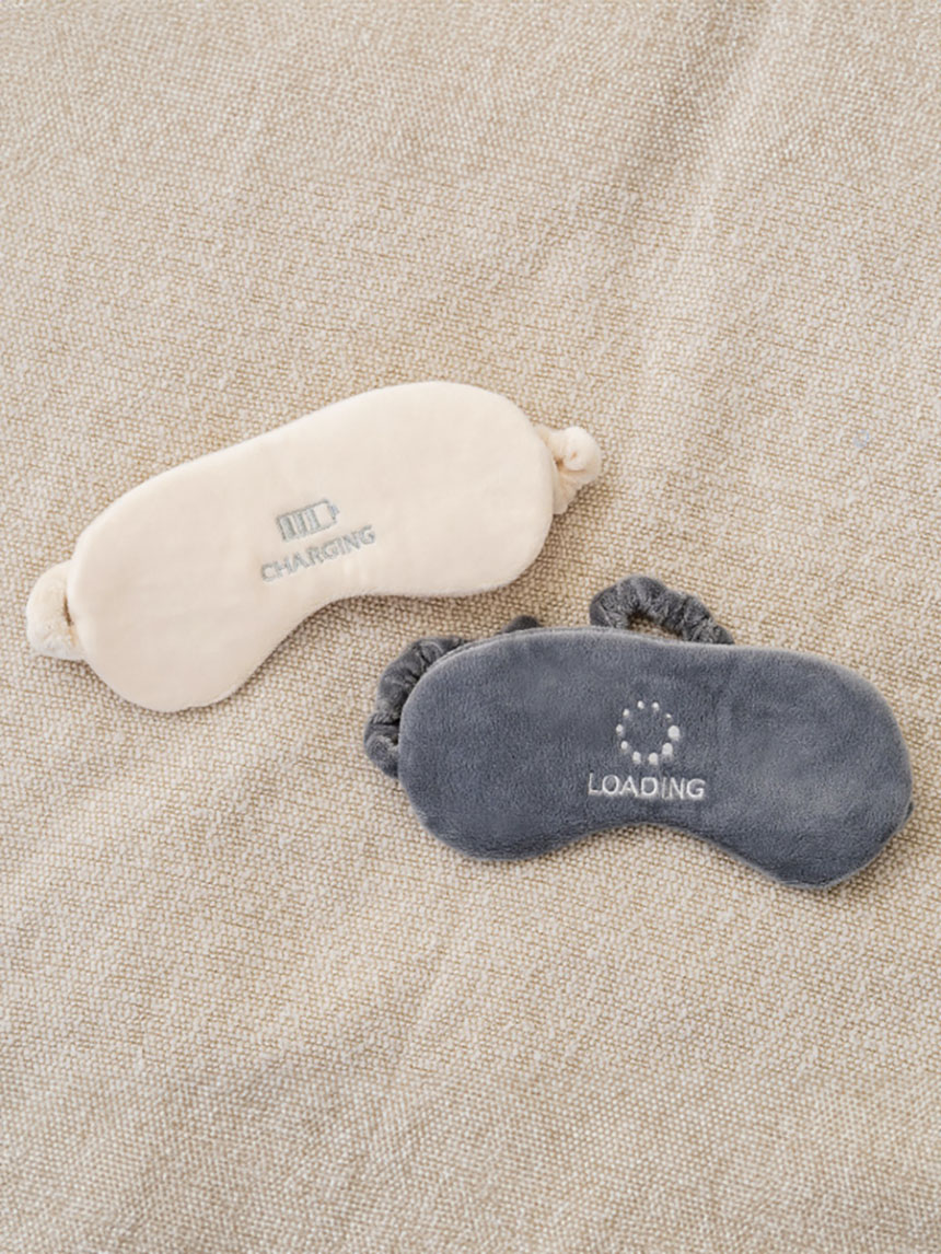 DAISO Embroidery Point Sleep Mask