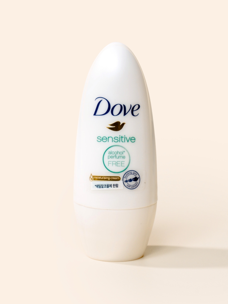 DAISO Dove Deo Roll-on Sensitive 40ml