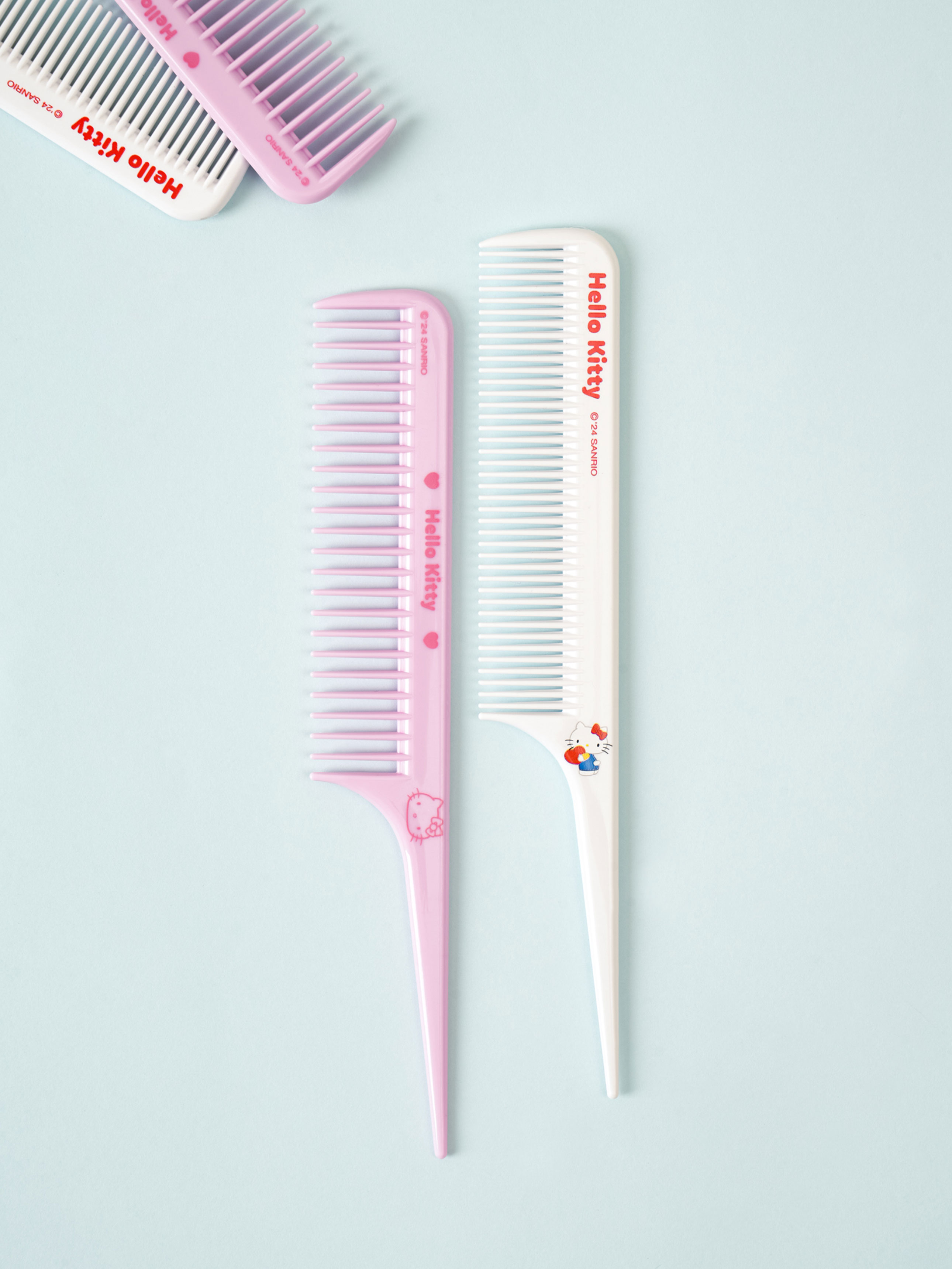 DAISO Hello Kitty Mini Tail Comb (2 pieces)