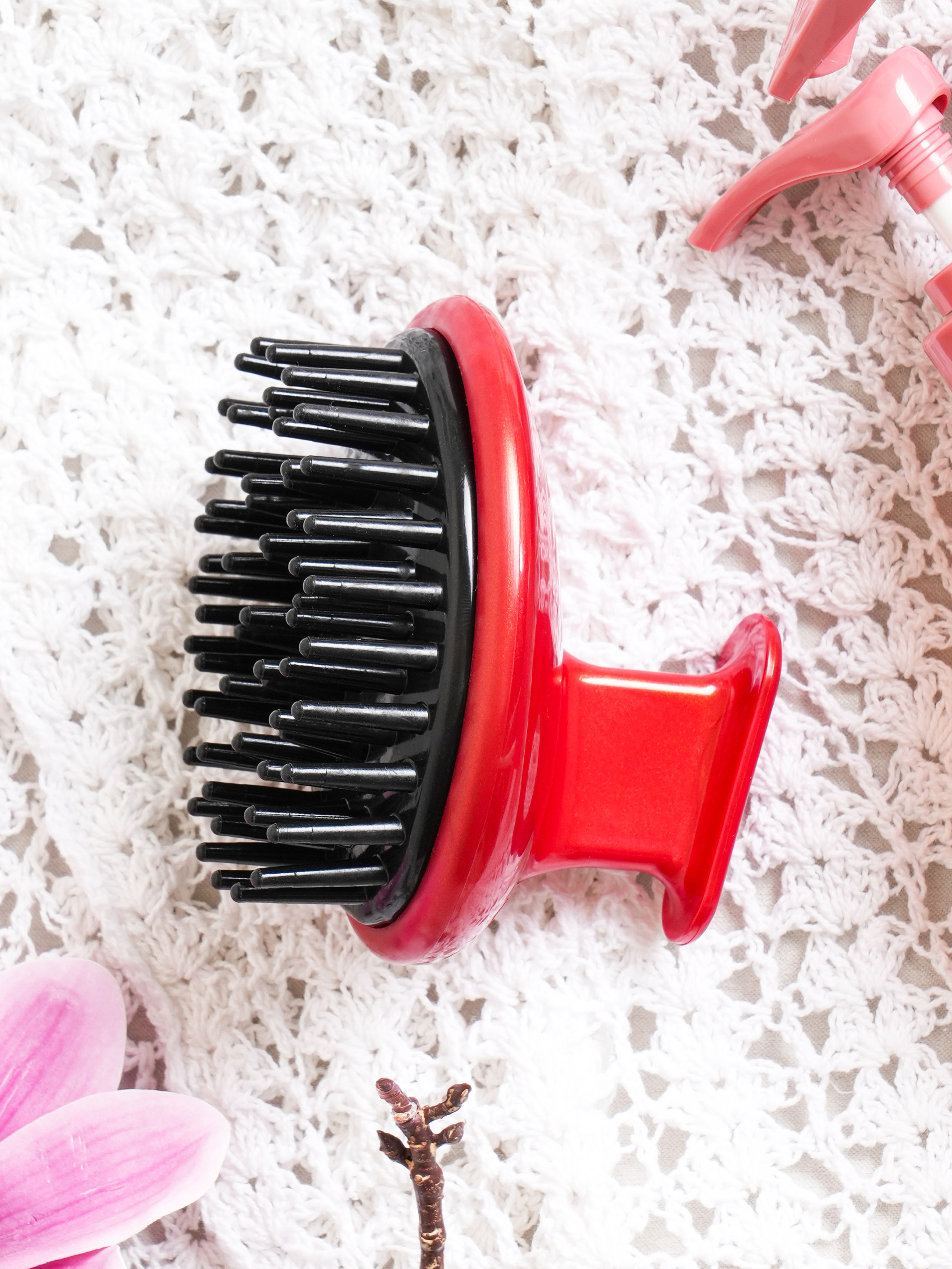 DAISO Camellia Shampoo Brush