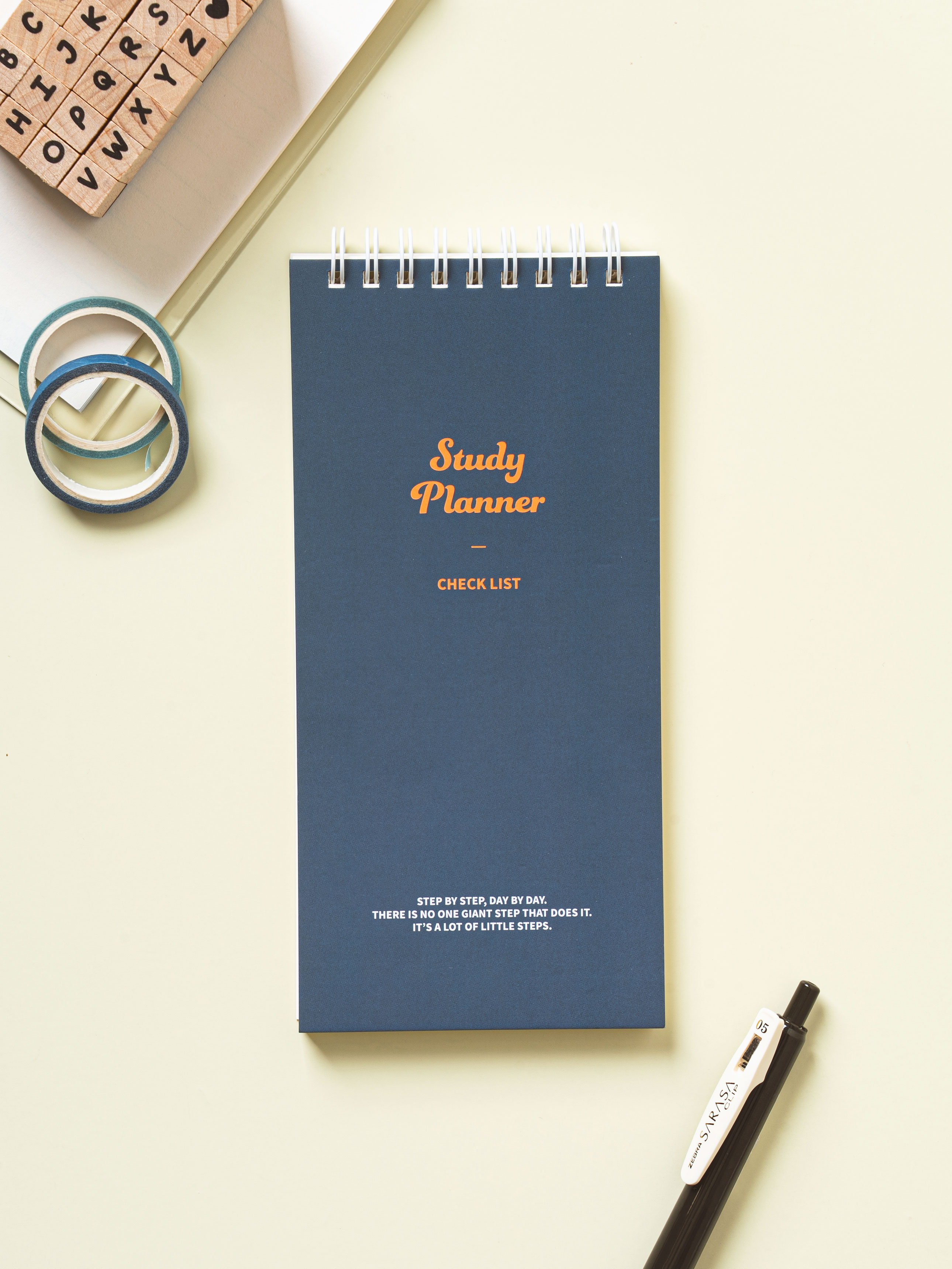 DAISO Vertical study planner (60 sheets)