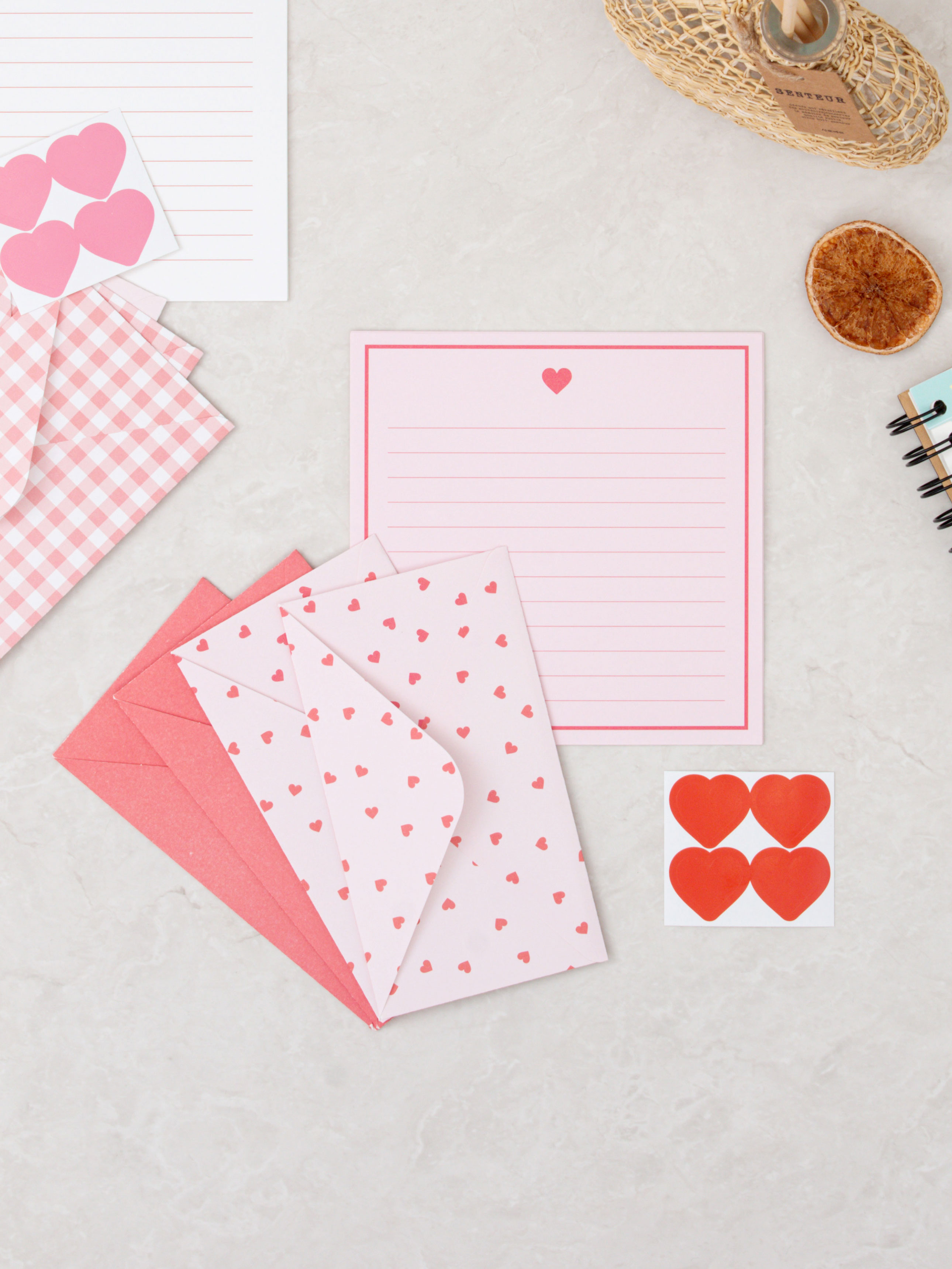 DAISO Heart Letter Set (4 Set)