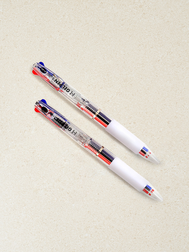 DAISO 3-color gel pen (0.38mm/2 pieces/black, blue, red)