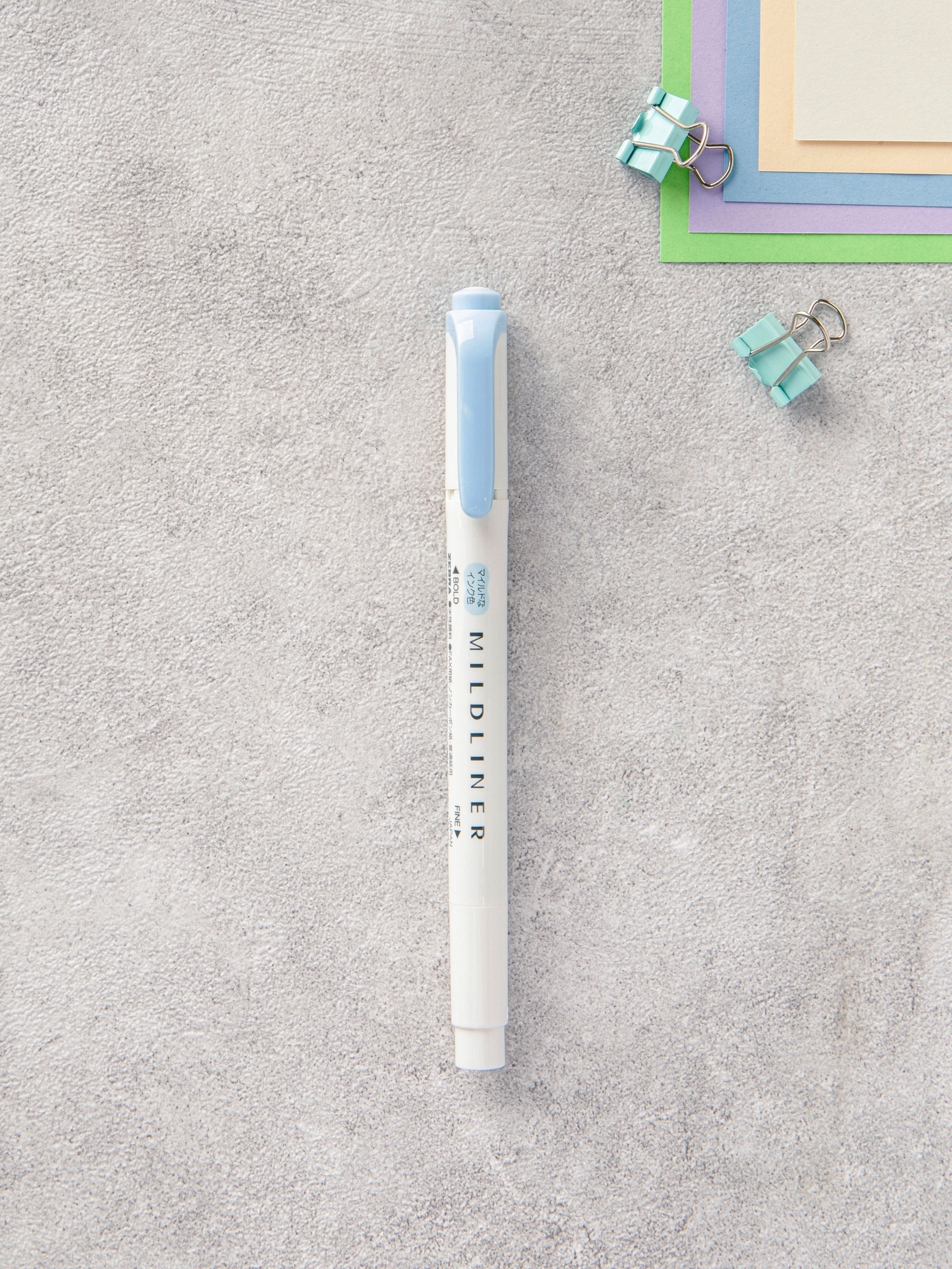 DAISO Zebra Mildliner Twin Soda Blue