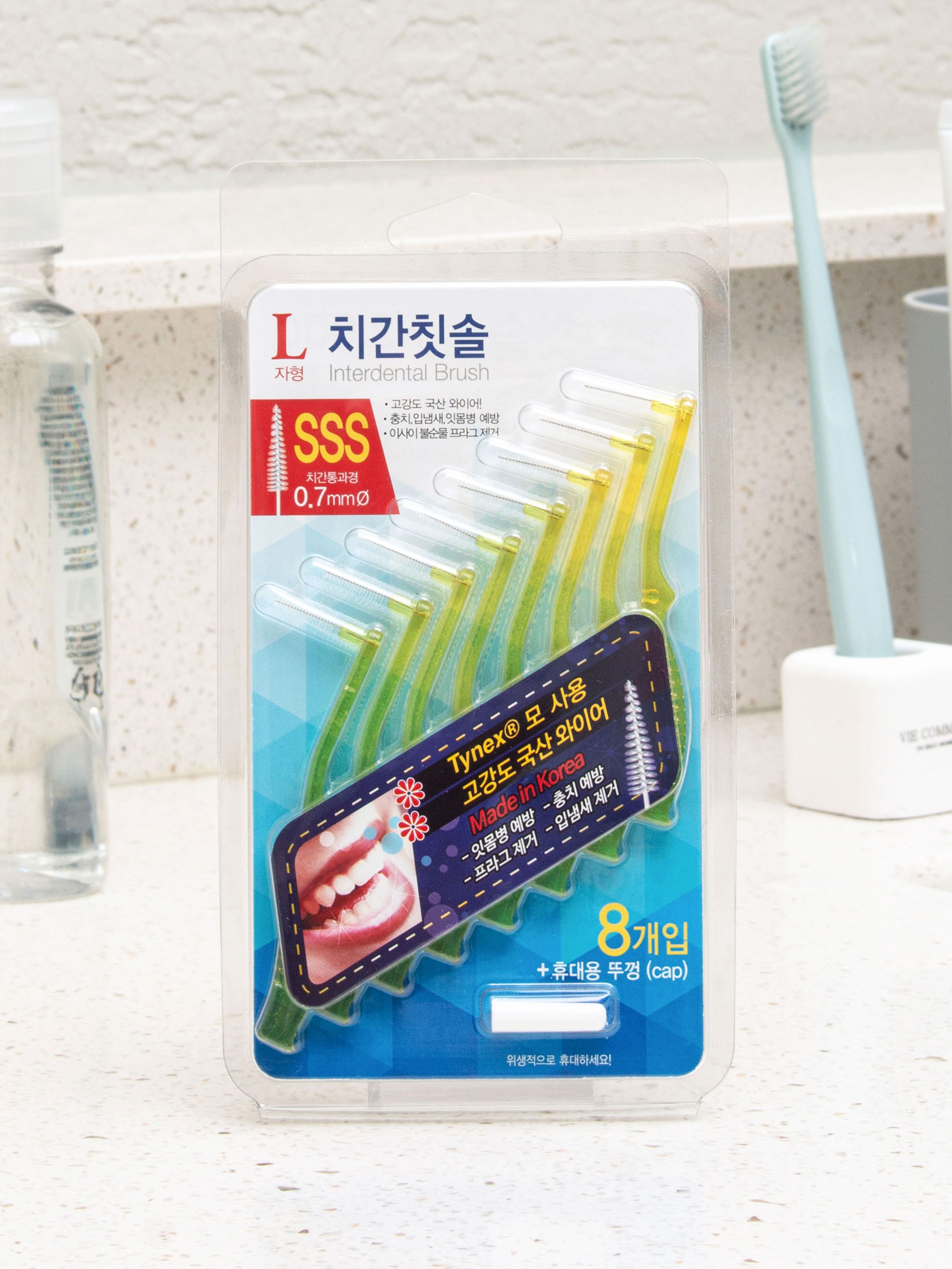 DAISO L-shaped interdental brush 8P+Cap 1p(SSS)0.7