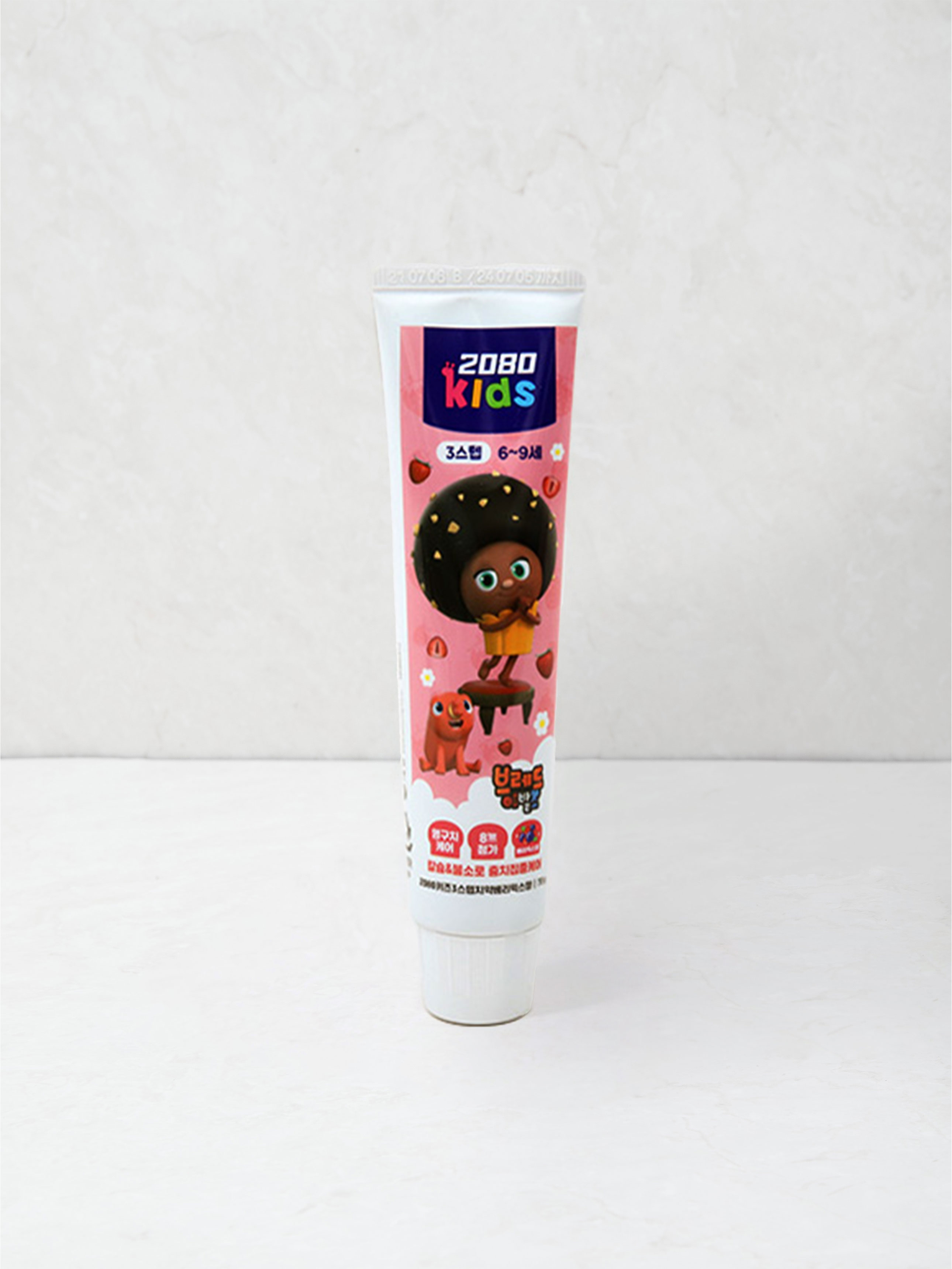 DAISO 2080 Kids 3 Step Bread Barbershop Mild Toothpaste 70g