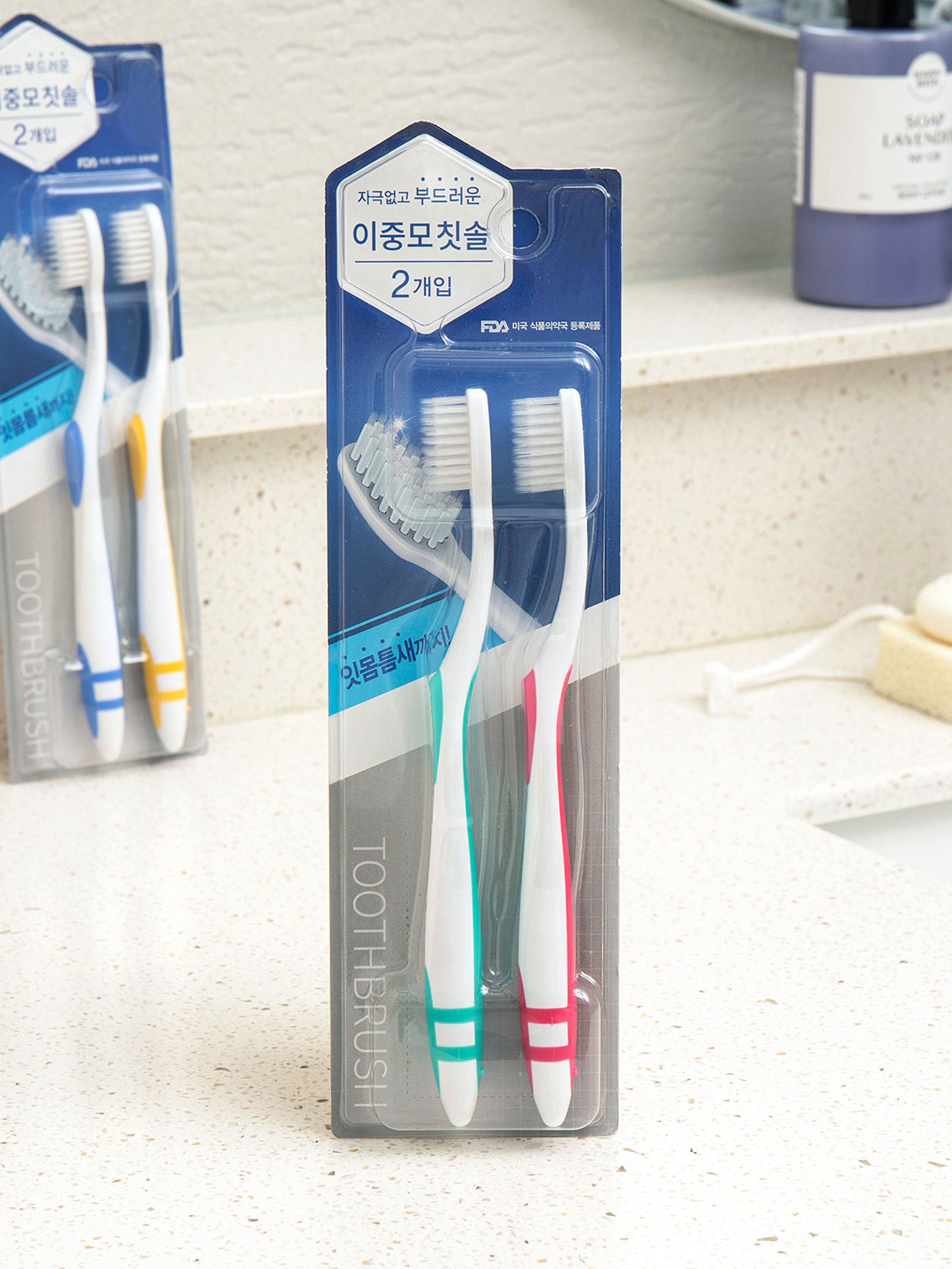 DAISO Dental Care Toothbrush 2P (Adult)