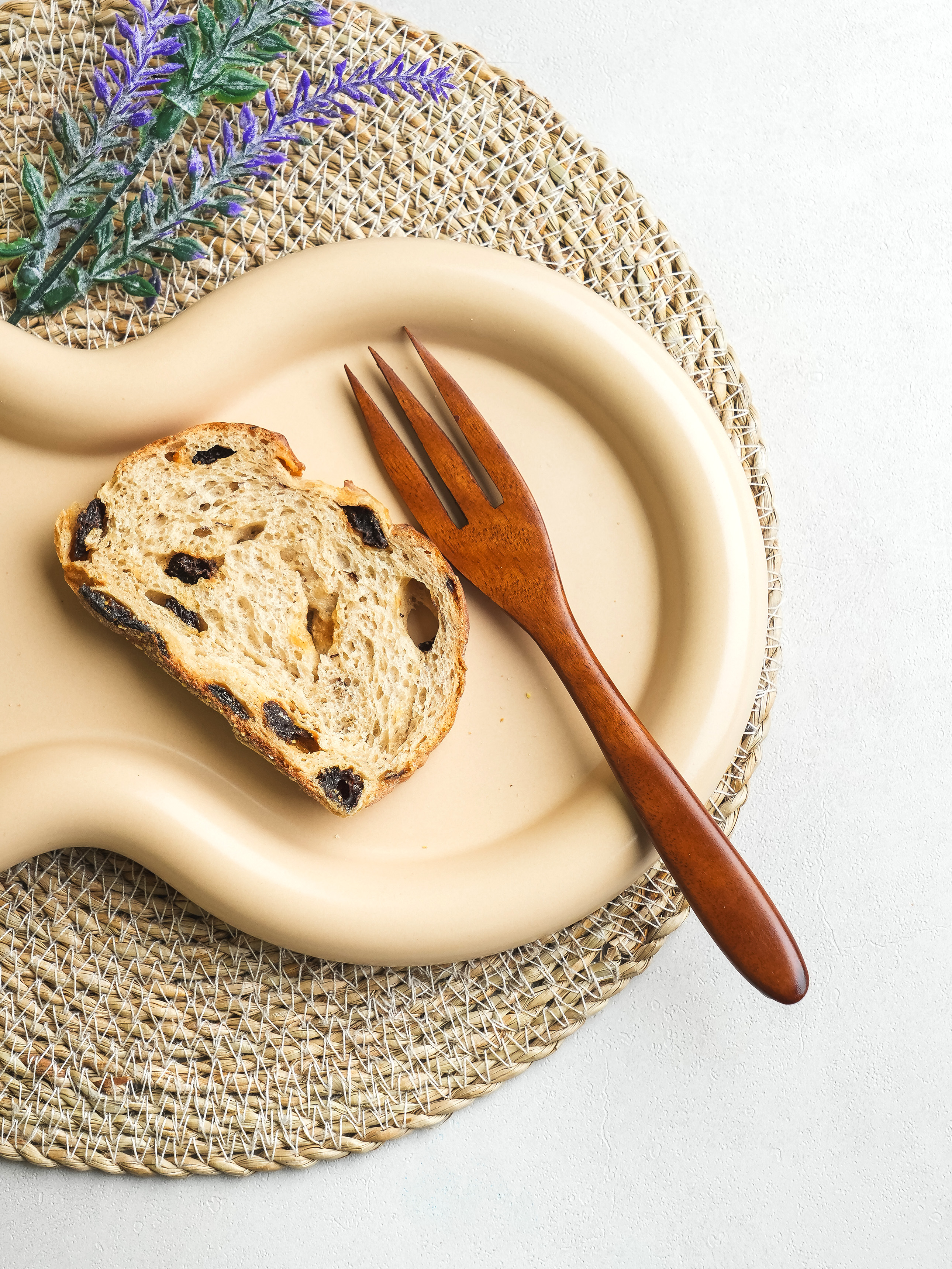 DAISO Natural lacquer wood fork (small)