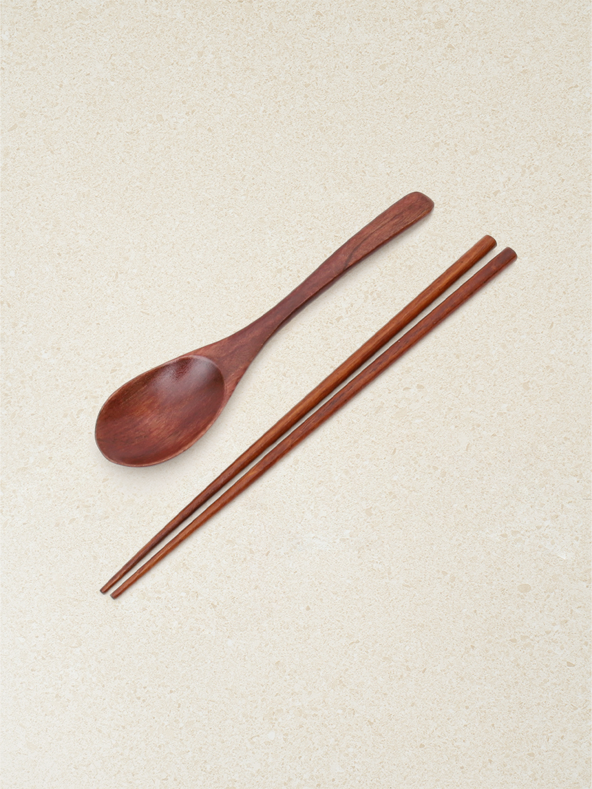 DAISO Natural lacquer oak spoon and chopstick set (24cm)