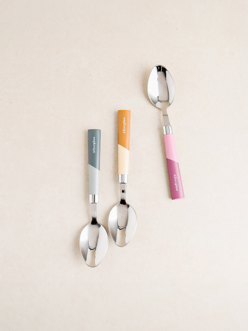 DAISO Two-tone color spoon (19cm)