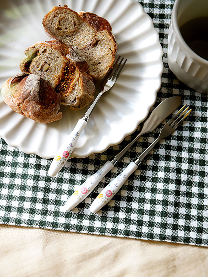 DAISO Botanical Butter Knife (17cm)