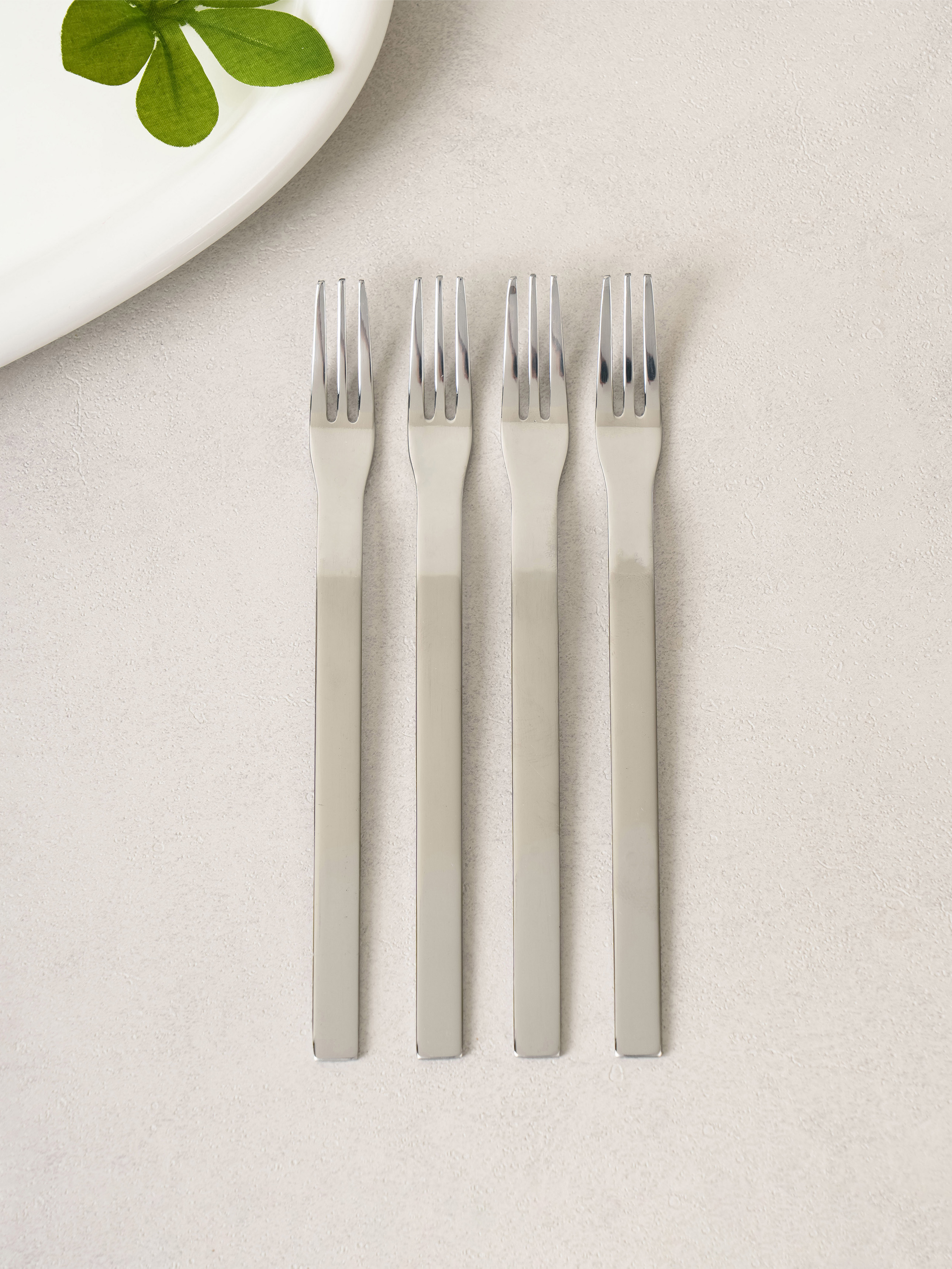 DAISO Stainless steel straight handle tea fork (4P/SET)
