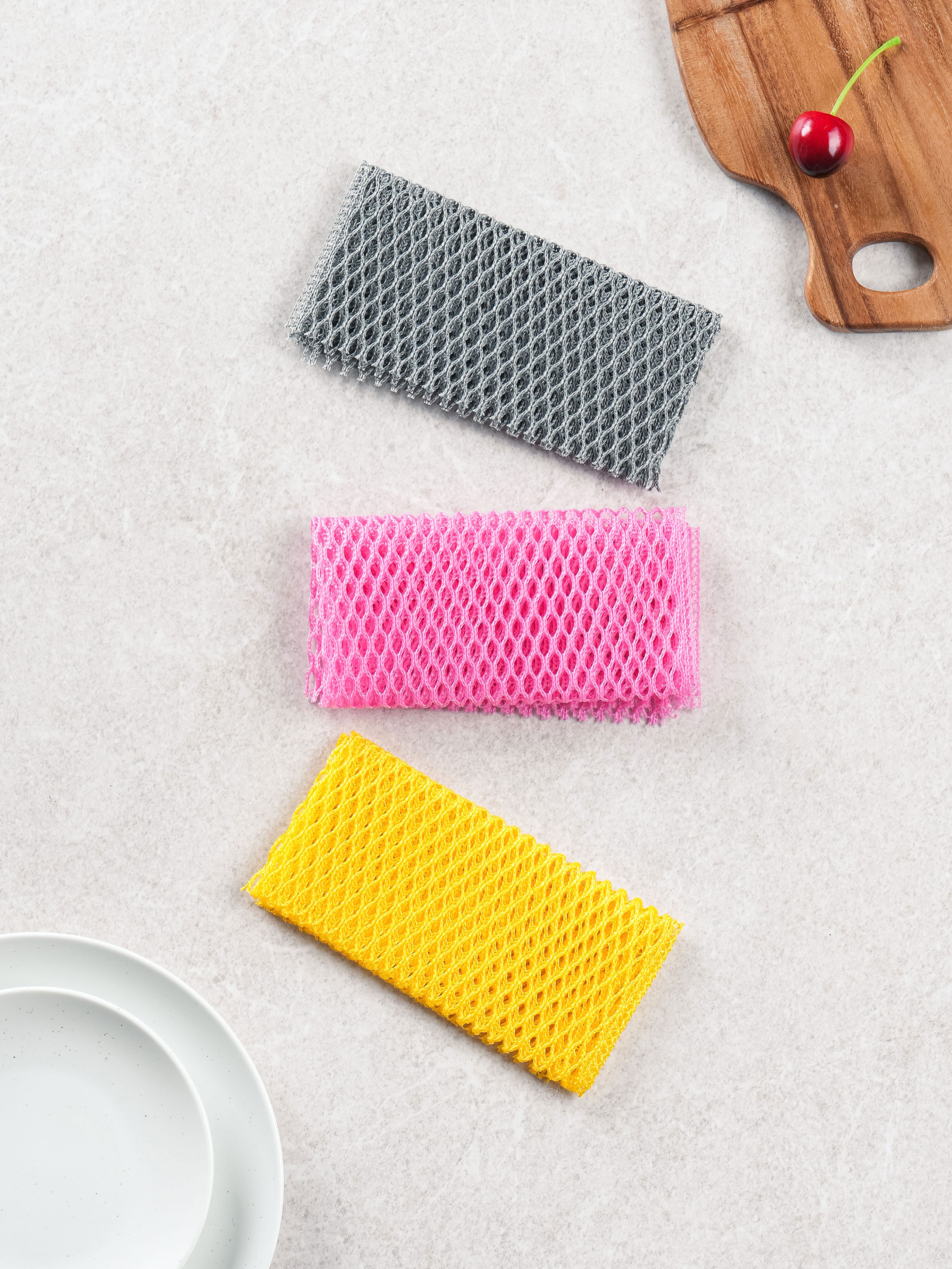 DAISO Color mesh washcloth 3 pieces (1 set)