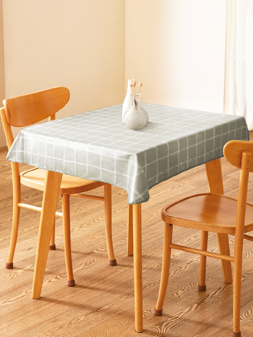 DAISO Waterproof table cover (100*100cm)