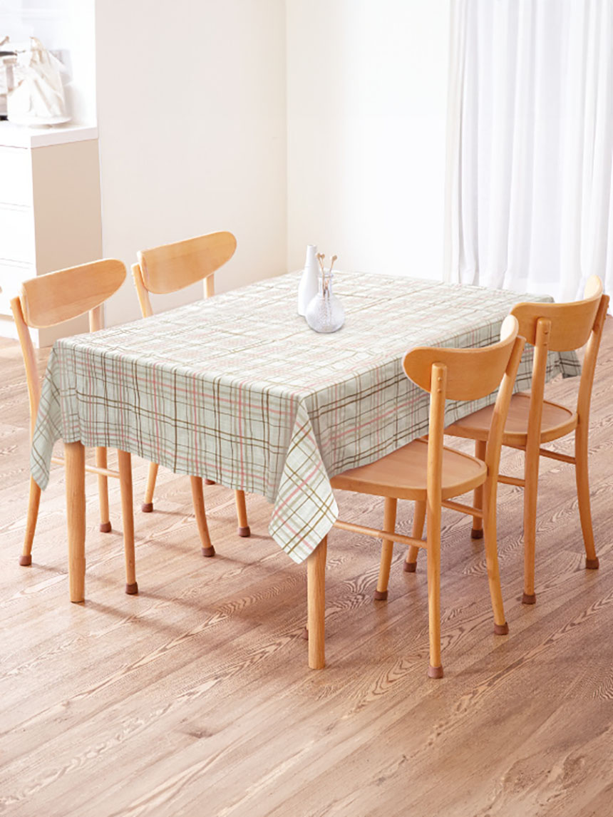 DAISO Checkered Tablecloth (130*130cm)