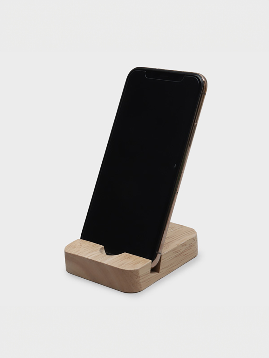 DAISO Wood deskware (phone stand)