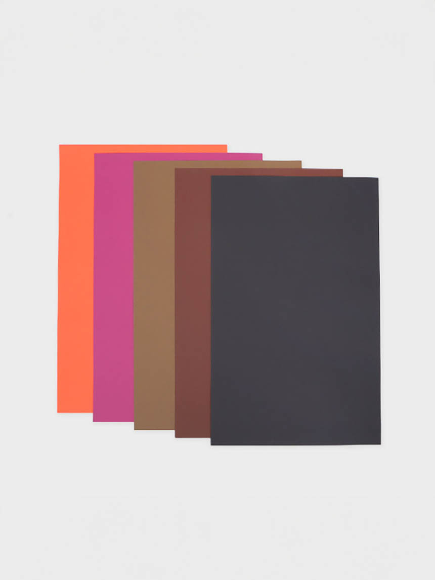 DAISO Embossed dark color series (4 sections/5 sheets/190g)