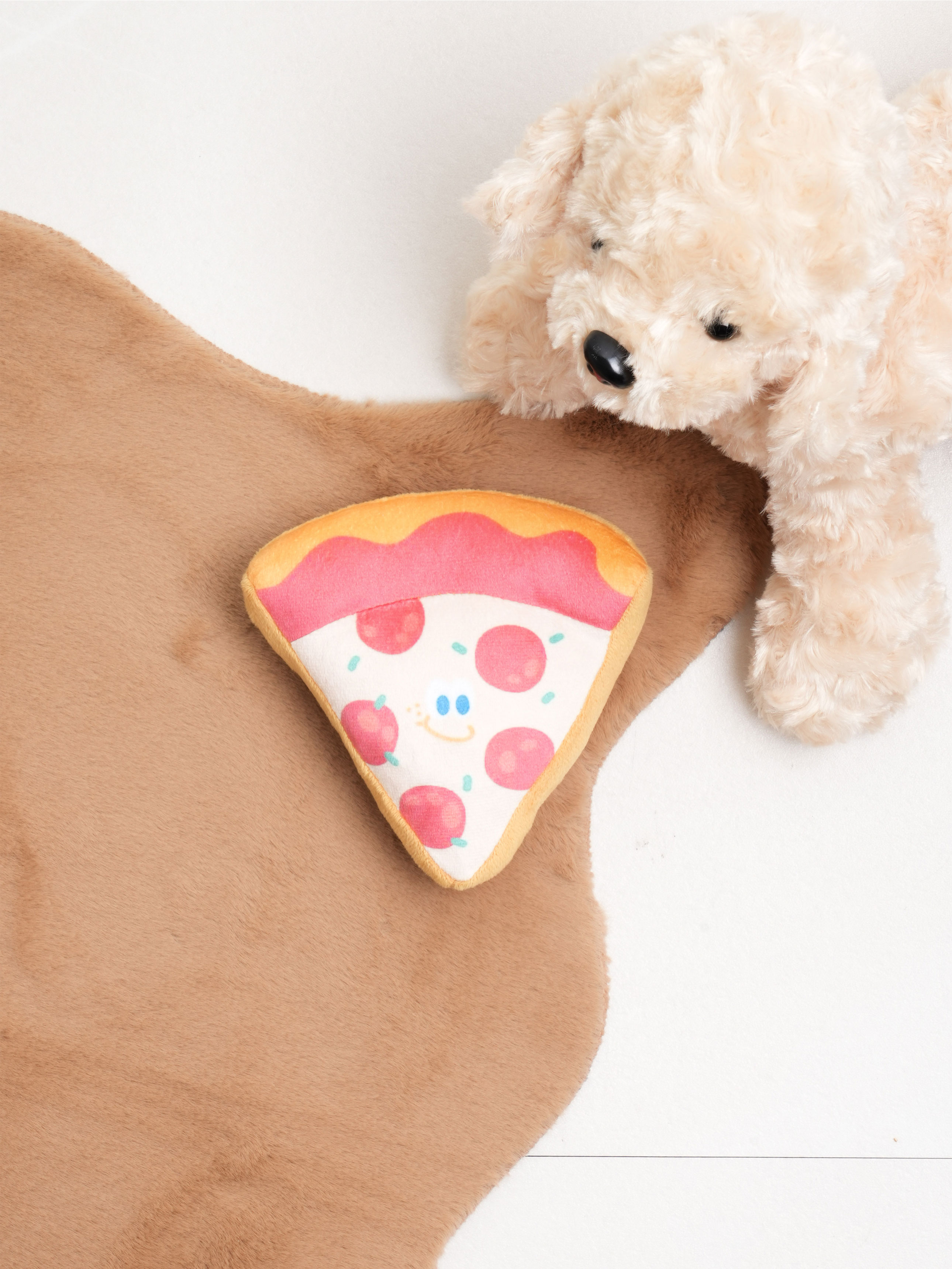 DAISO Pet Pizza Shape Squeaky Toy