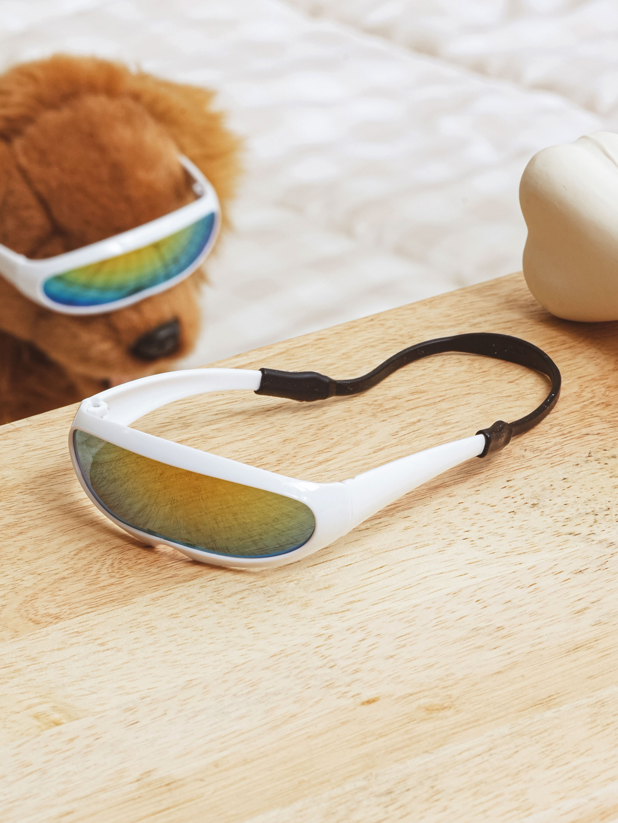 DAISO Pet_One-Side Mirror Sunglasses