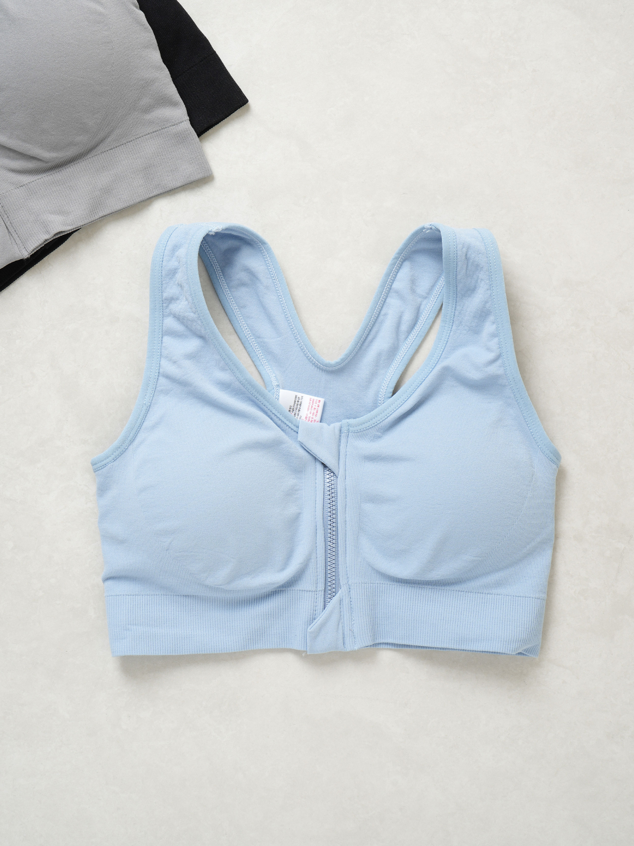 DAISO Front Zipper Sport Bra (M)