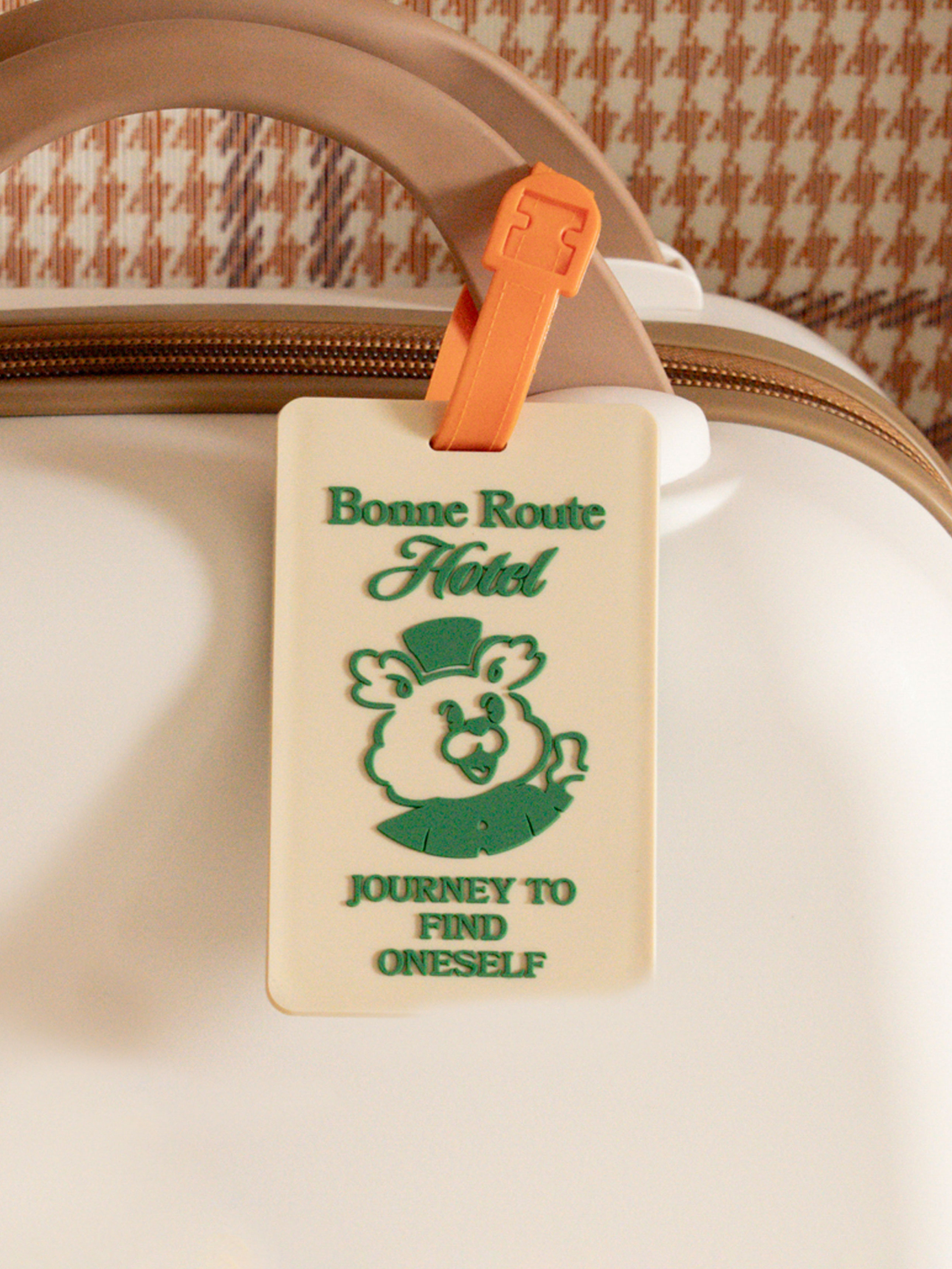 DAISO Travel_Character Name Tag (Ivory)