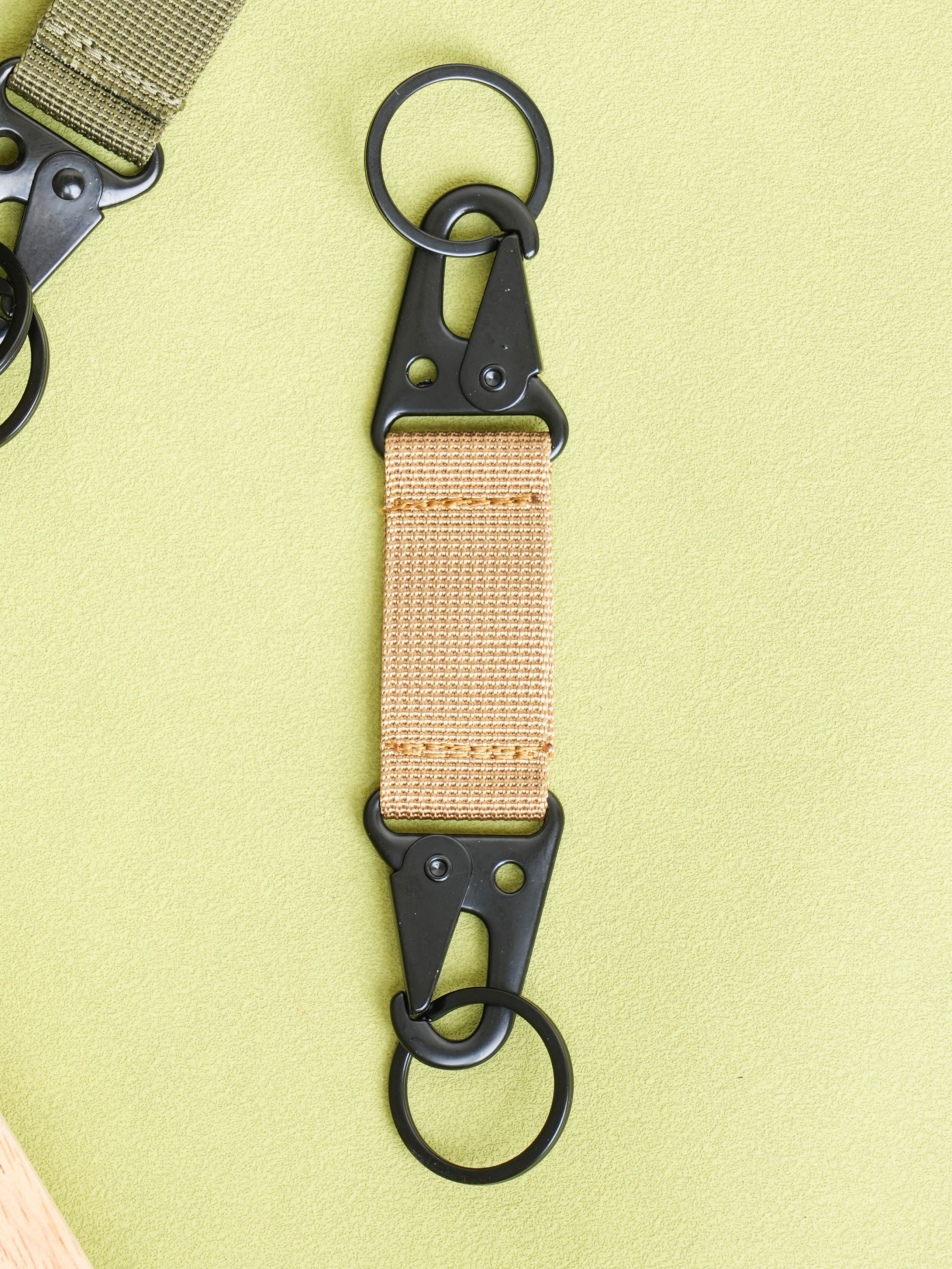 DAISO Carabiner clip type (two-way)