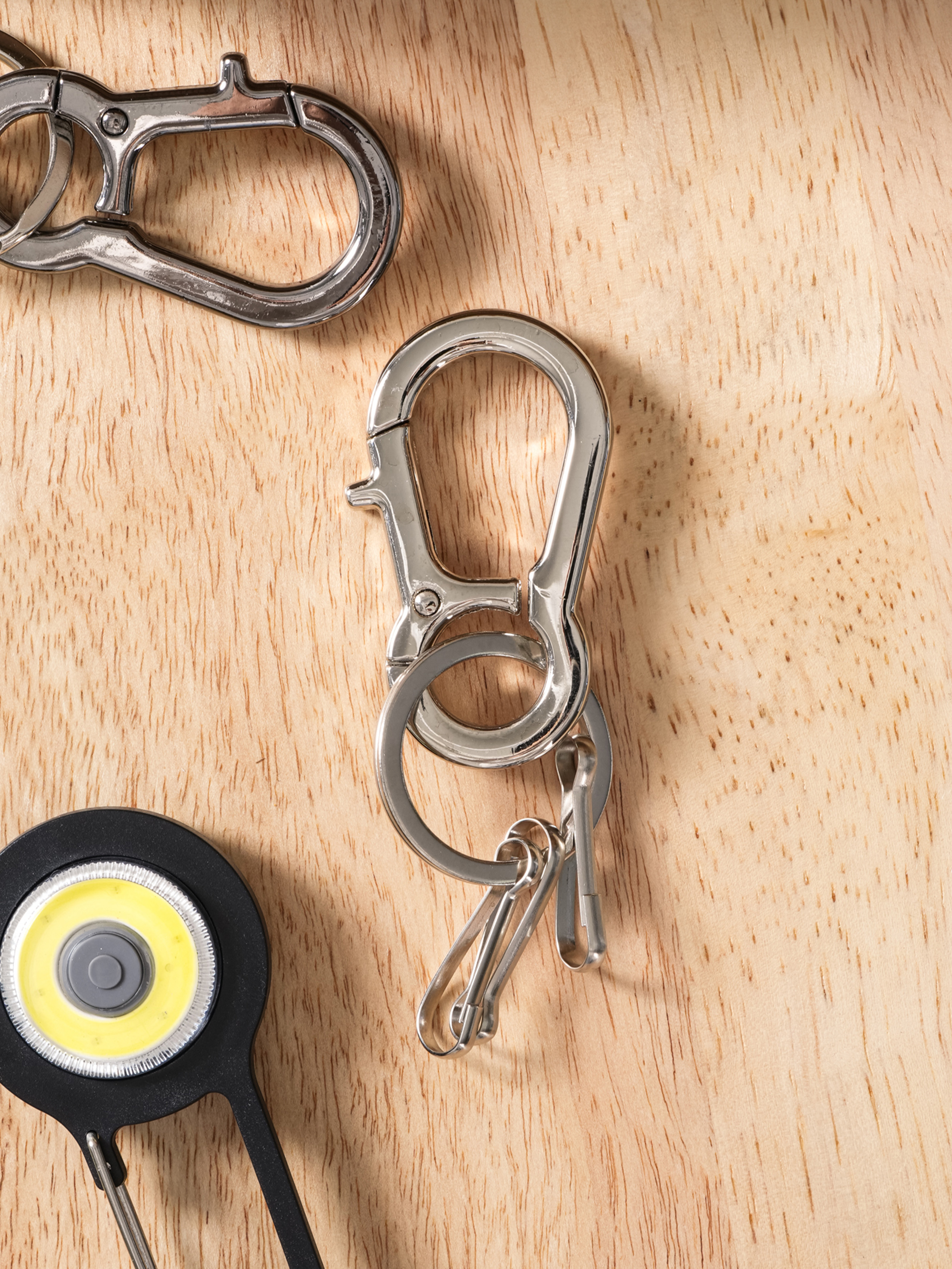 DAISO Carabiner clip type anti-slip (6.0cm)