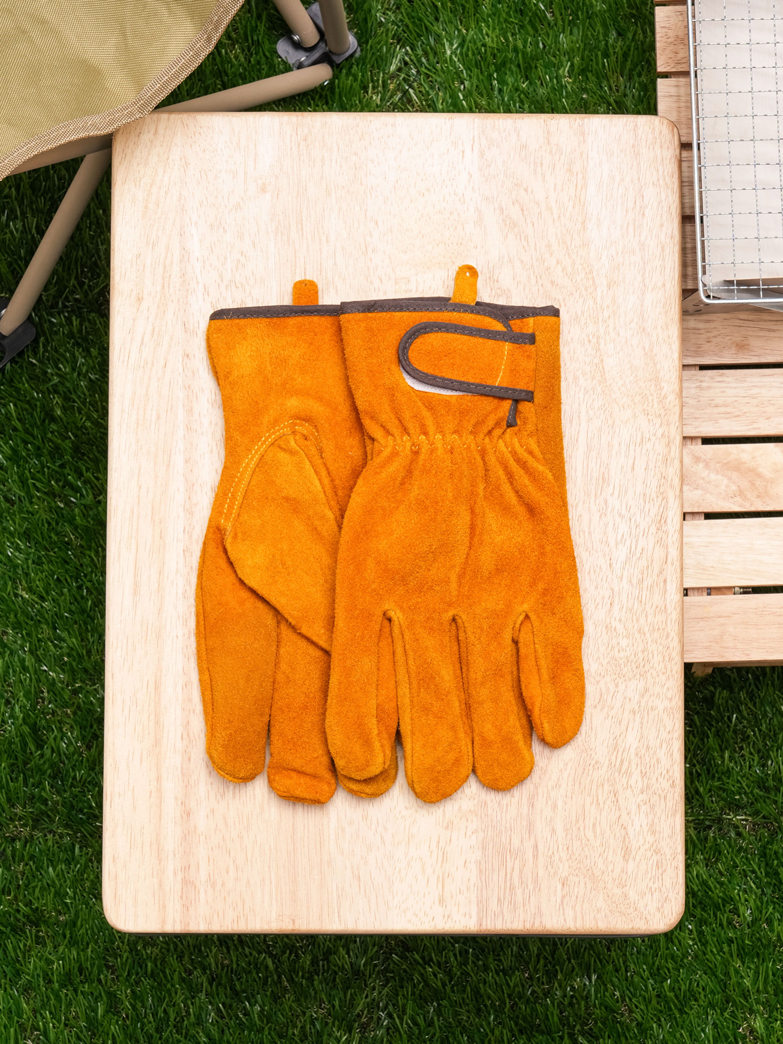 DAISO Camping BBQ Leather Gloves