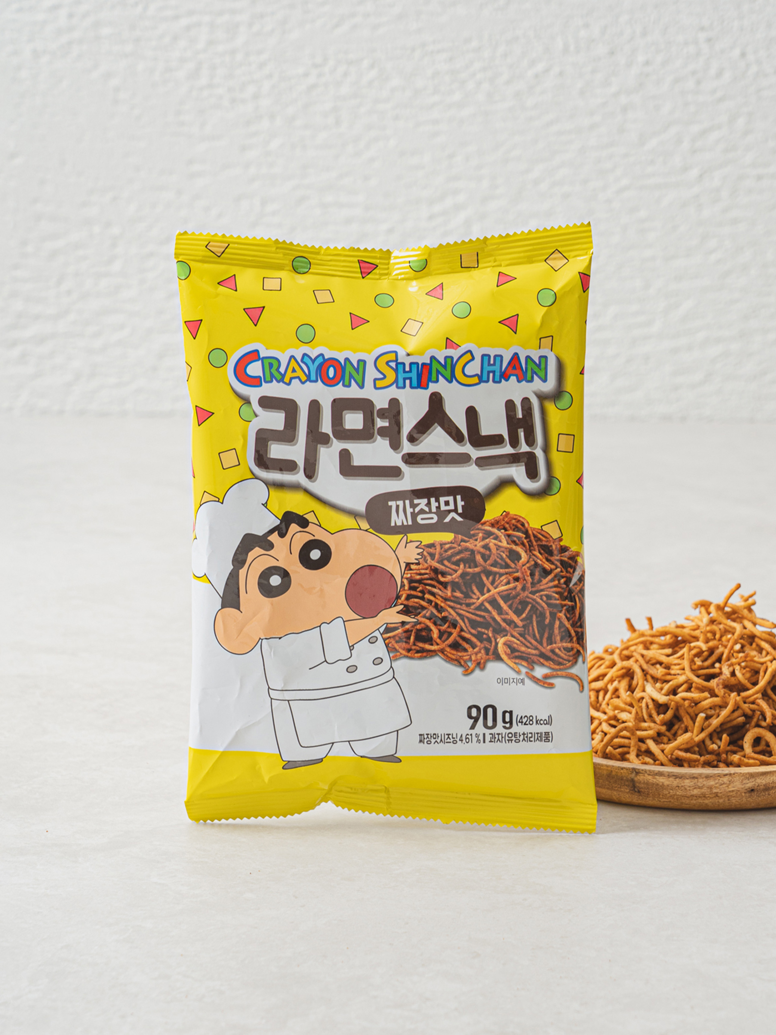 DAISO Crayon Shin-chan Ramen Snack Jjajang Flavor (90g)