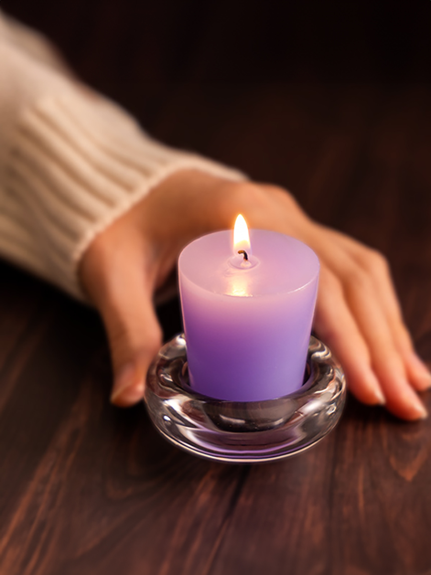 DAISO Votive Candles 3 Pieces (Lavender Scent)