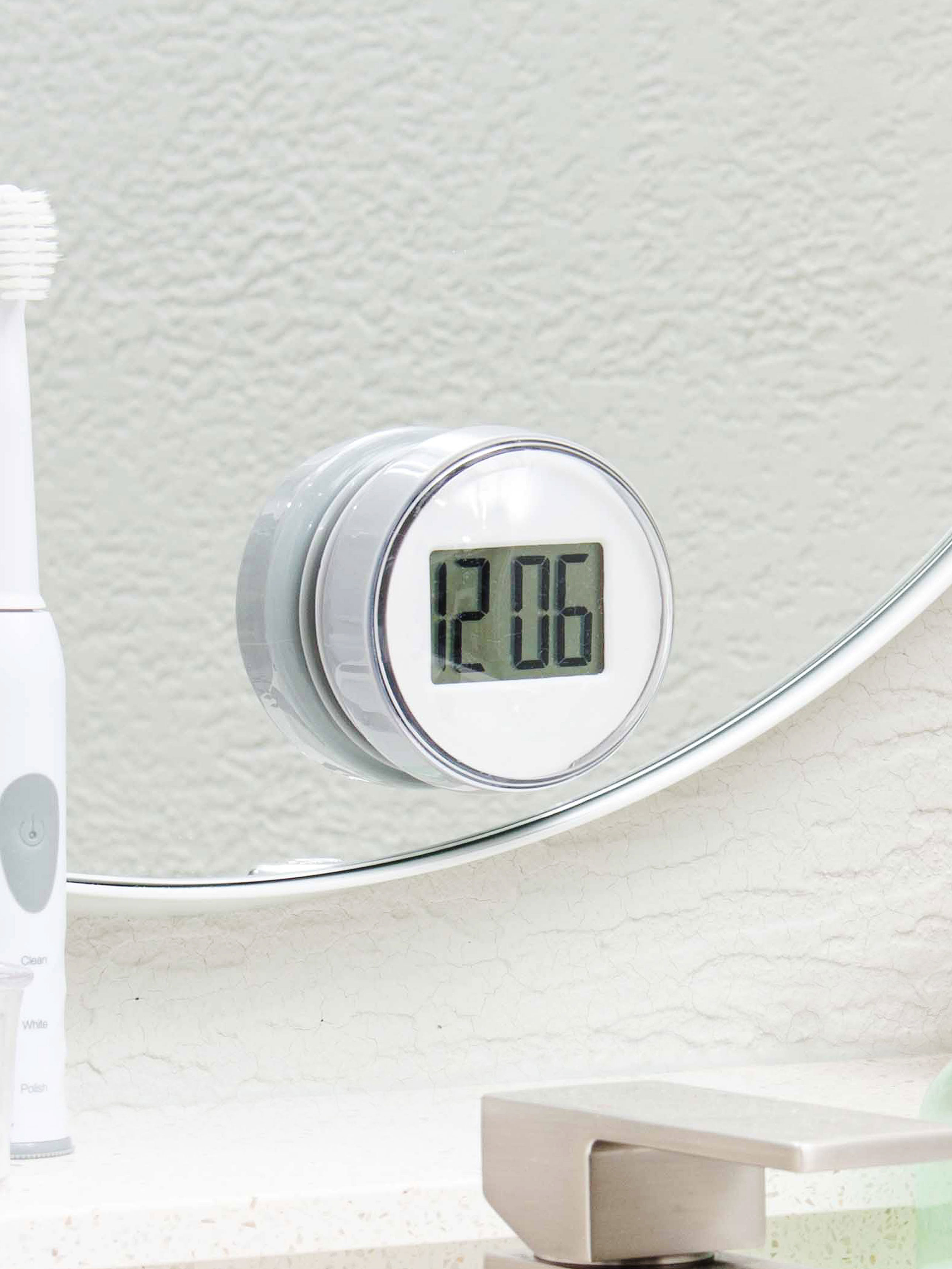 DAISO Mini digital clock for bathroom (suction type)