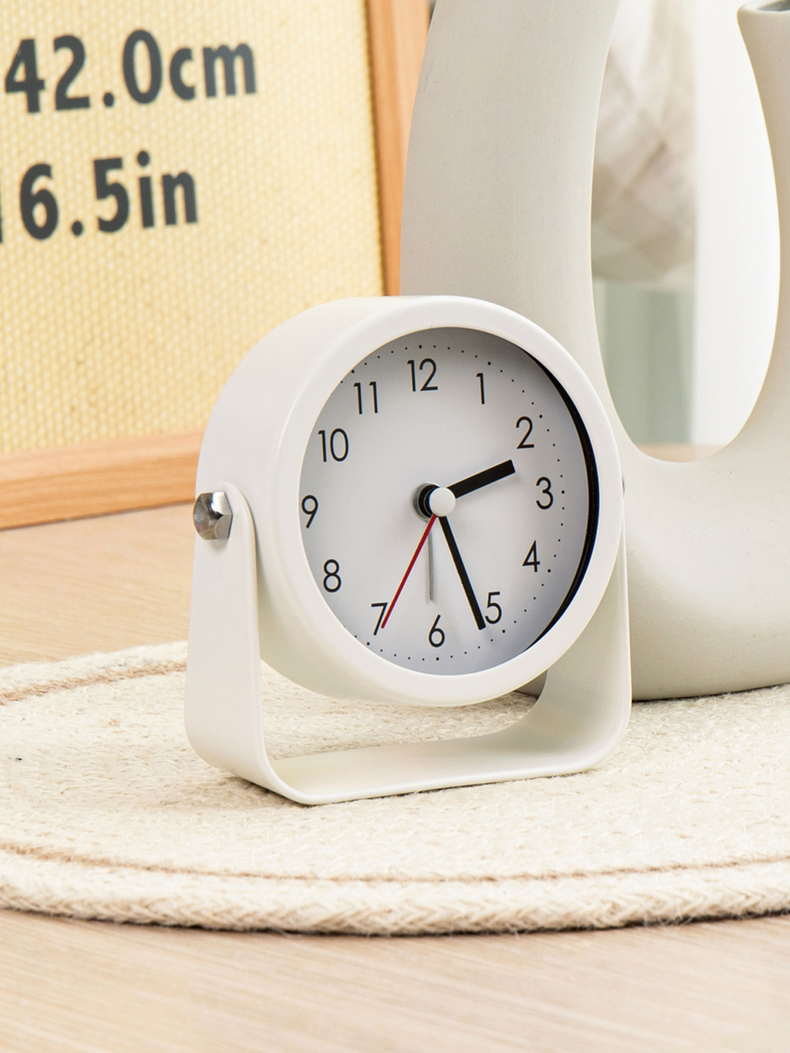 DAISO Rotating Steel Table Clock (Ivory)