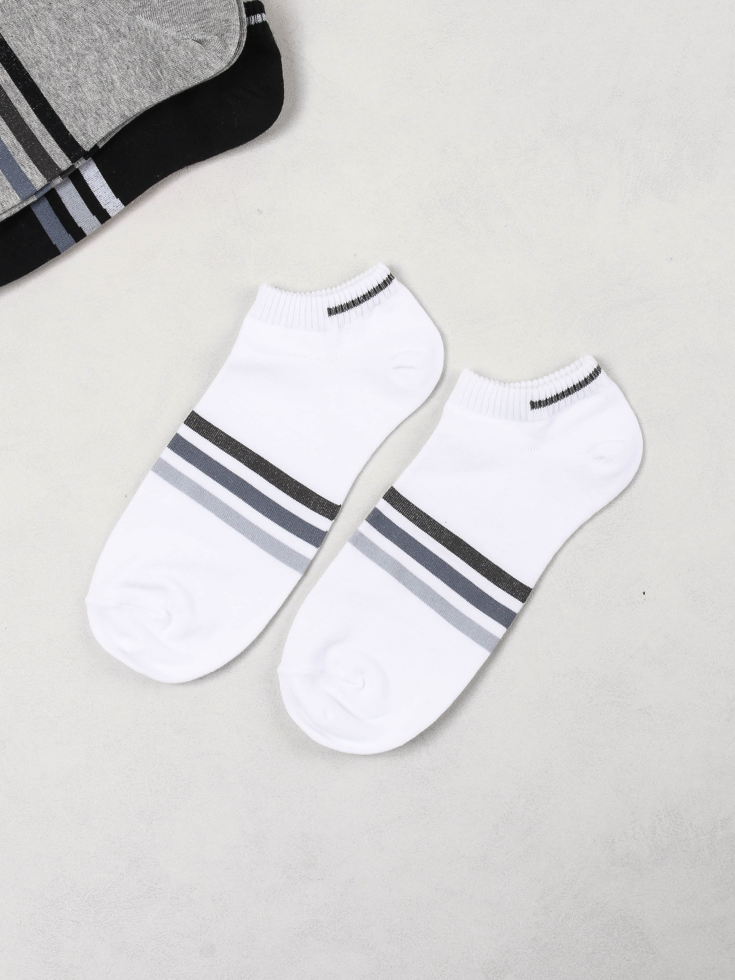 DAISO Men's Socks (Ringle)