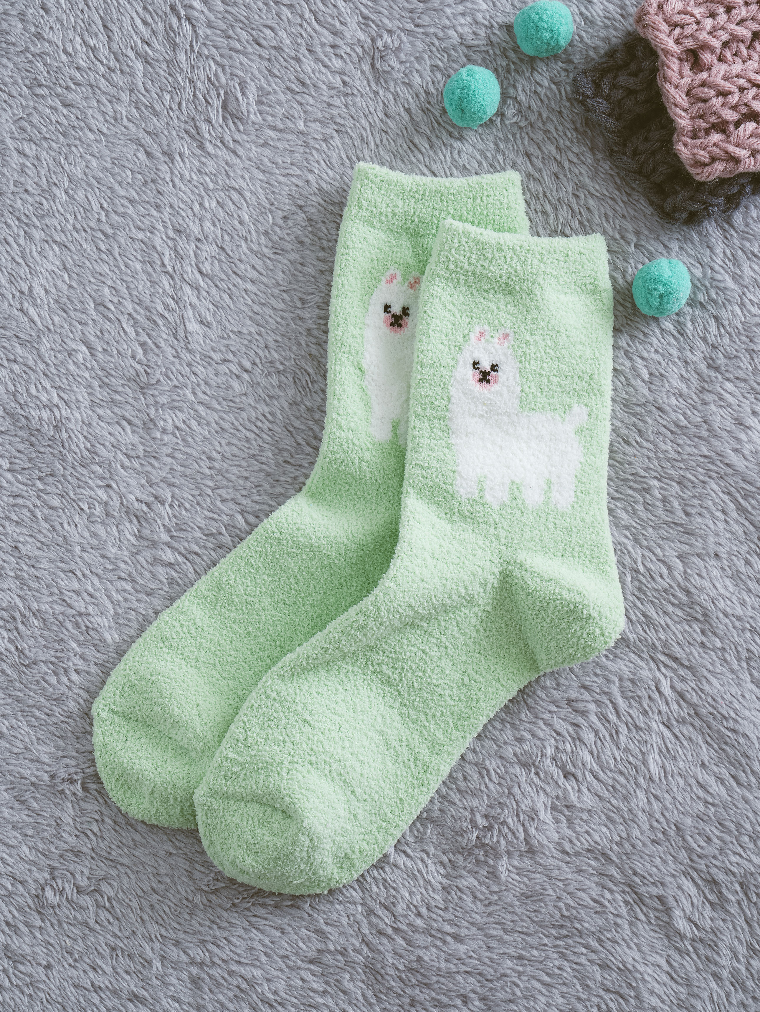 DAISO Animal Friends Sleep Socks (Green)