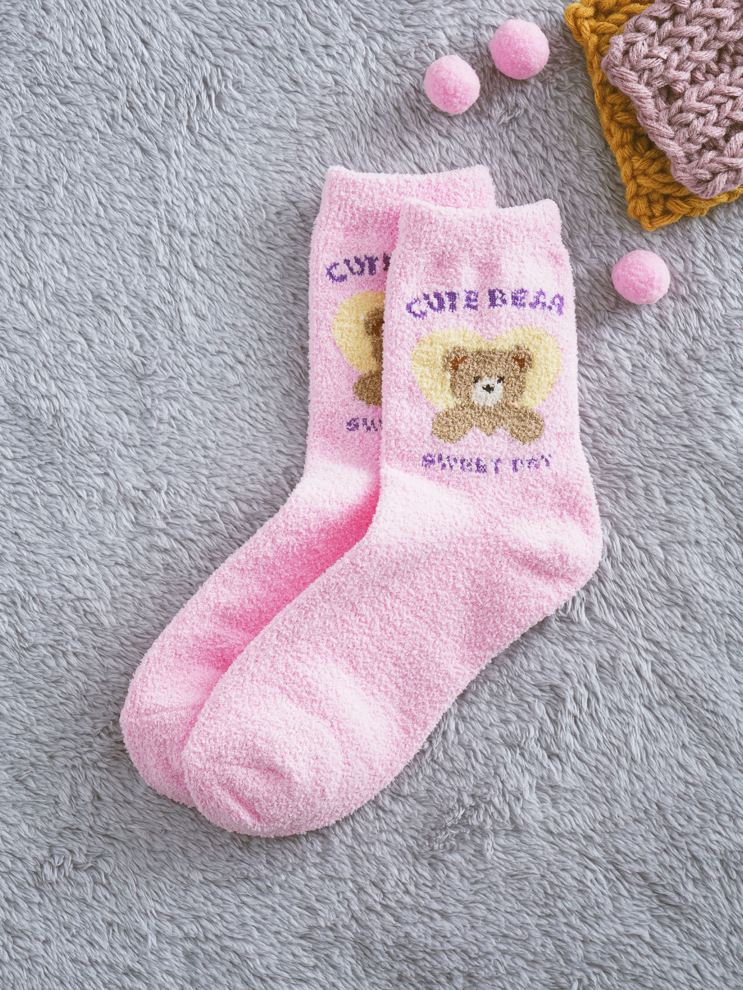 DAISO Bearpoint Sleep Socks (Pink)