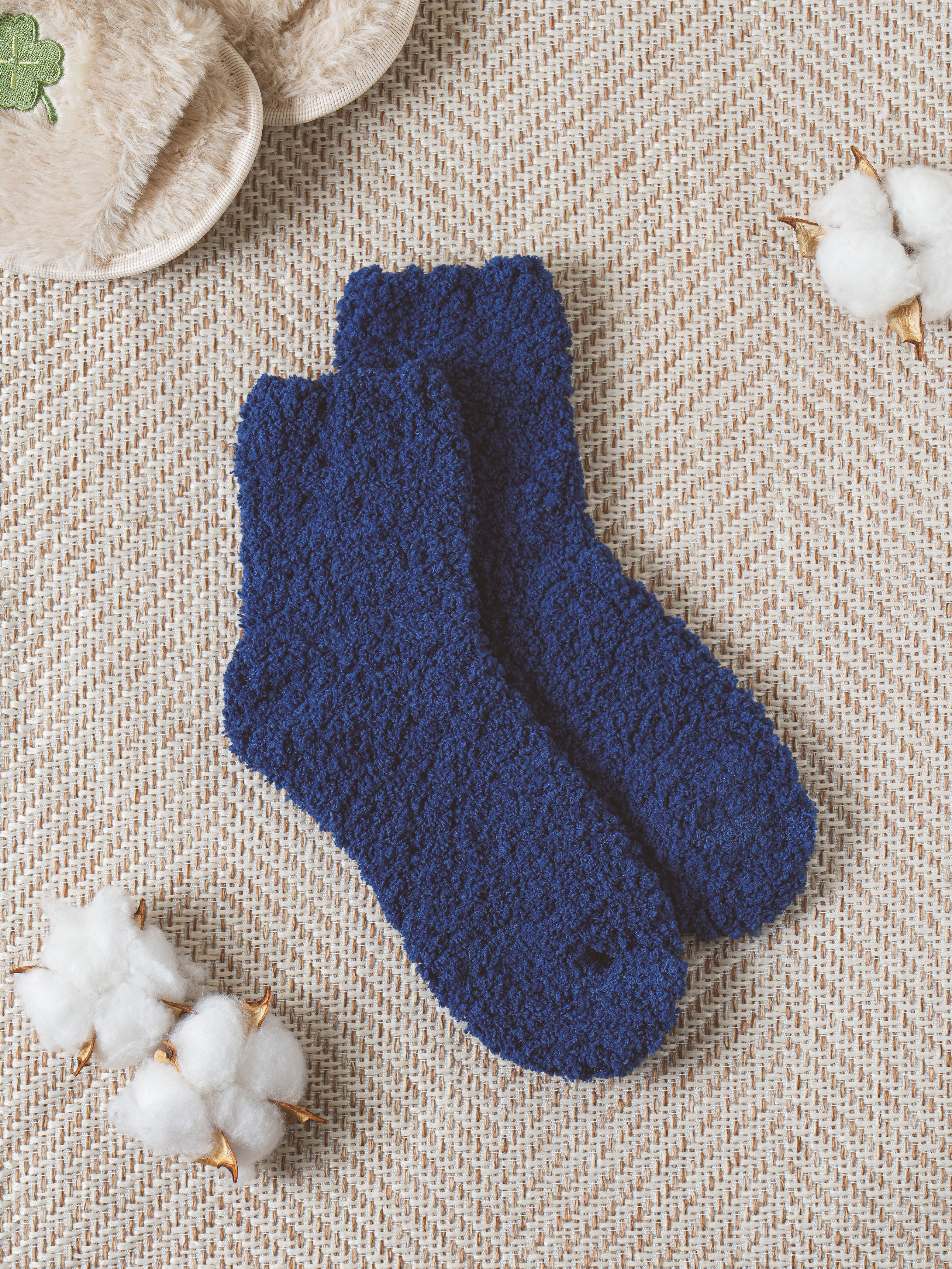 DAISO Women's Cloud Sleep Socks (Navy)