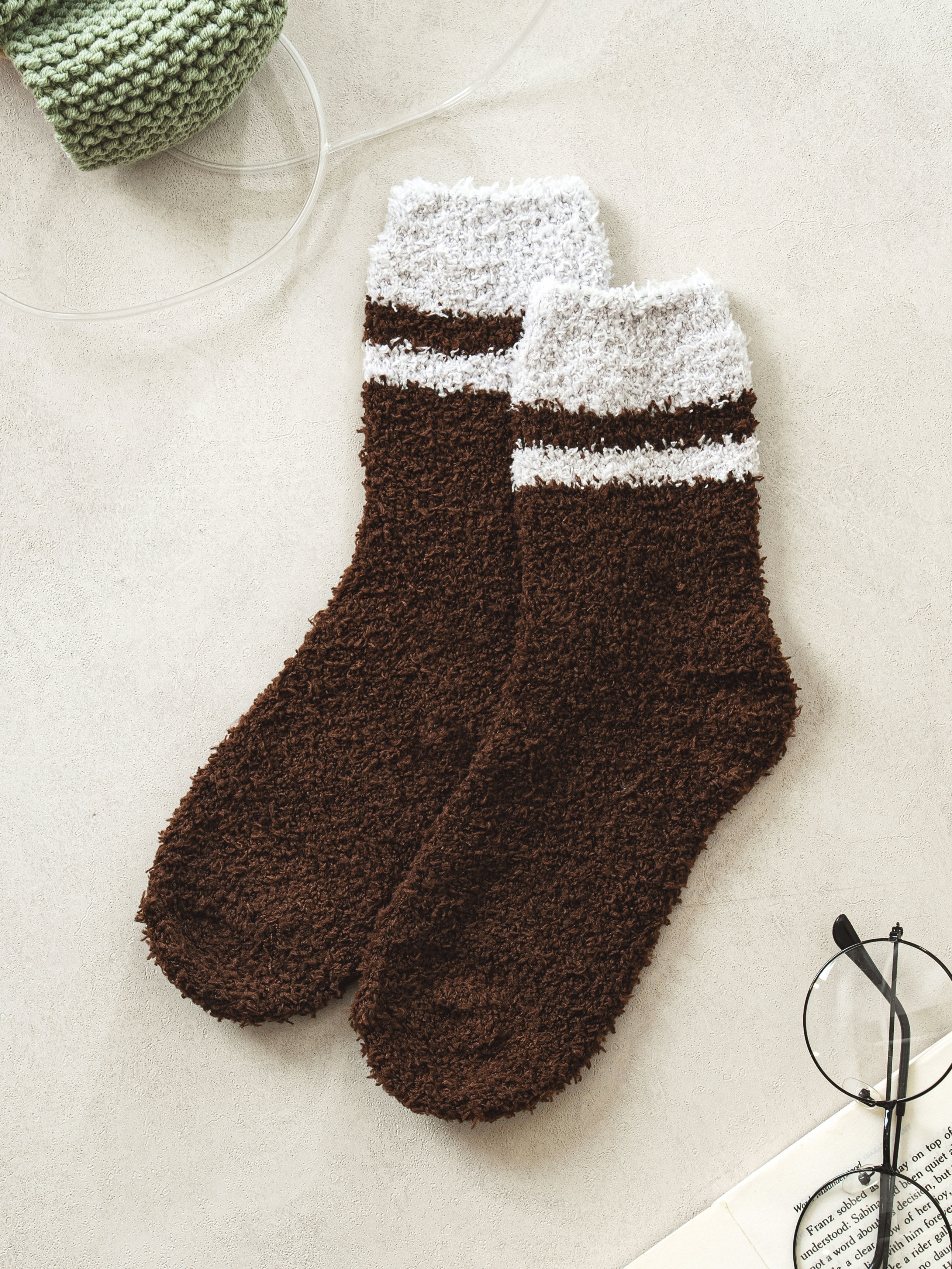 DAISO Women's Ankle Color Sleep Socks (Brown)