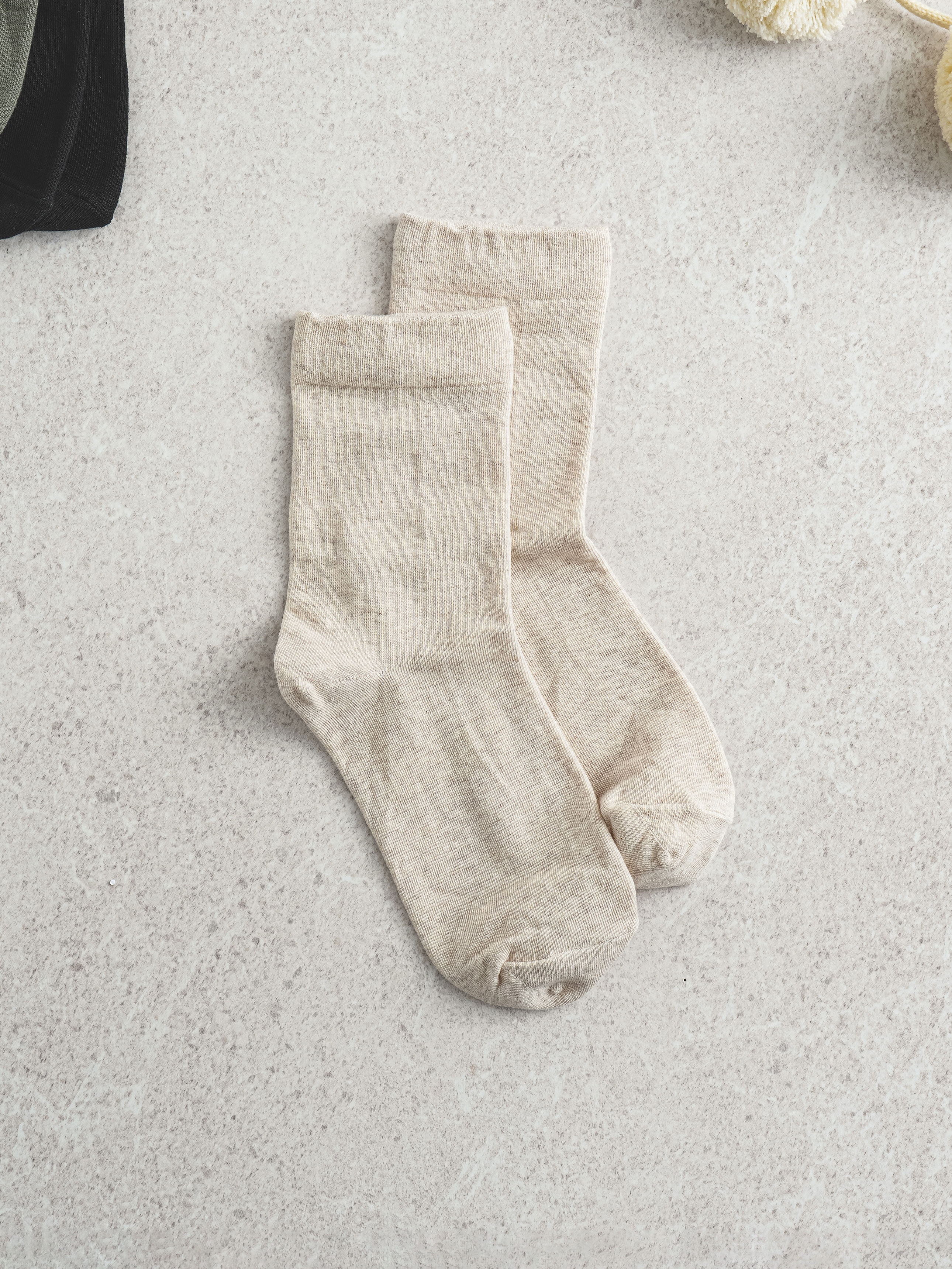 DAISO Women's Goodfit Ankle Socks (Color)