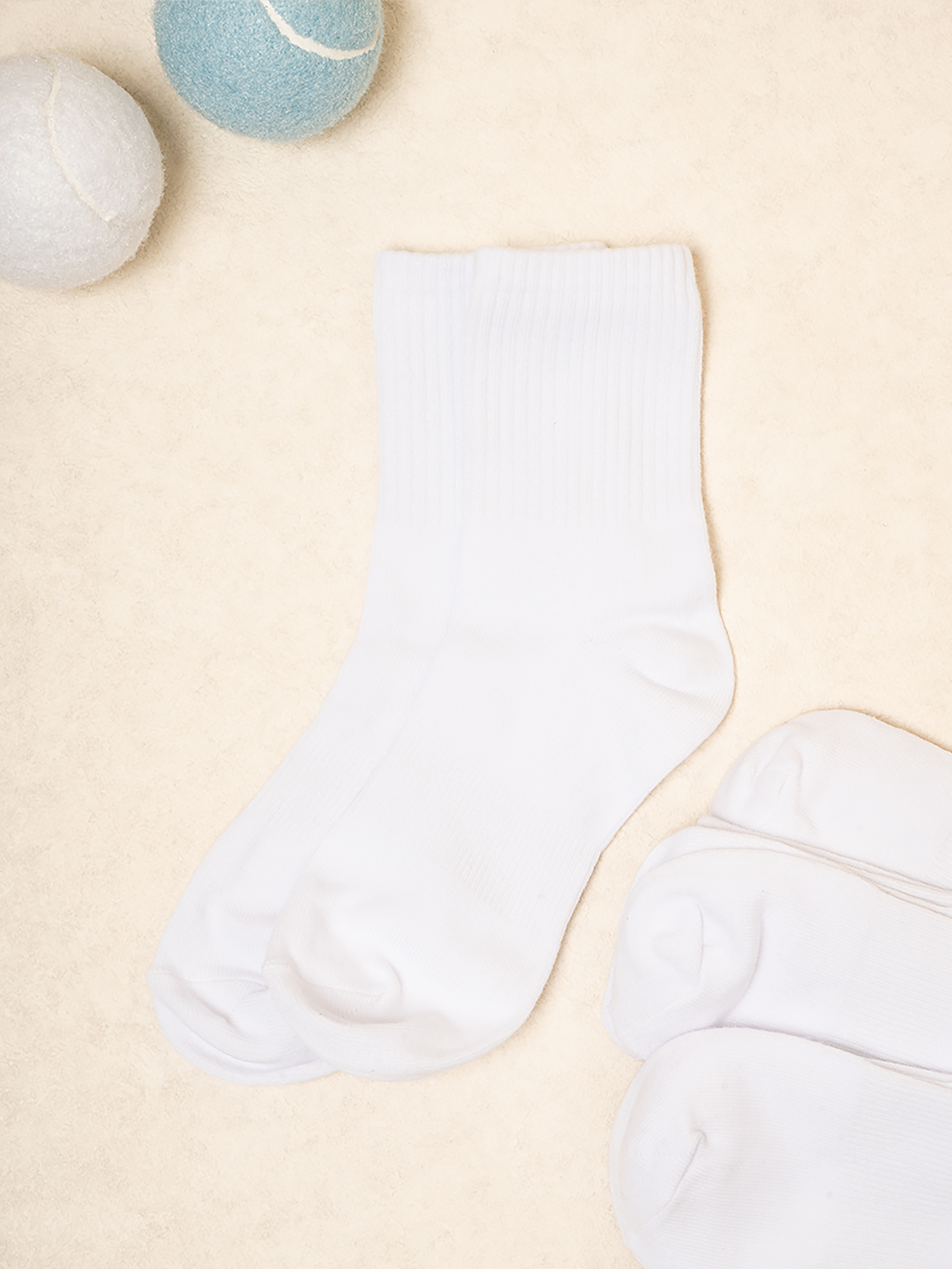 DAISO Women's Bone-Joint 4-Leg Socks (White)