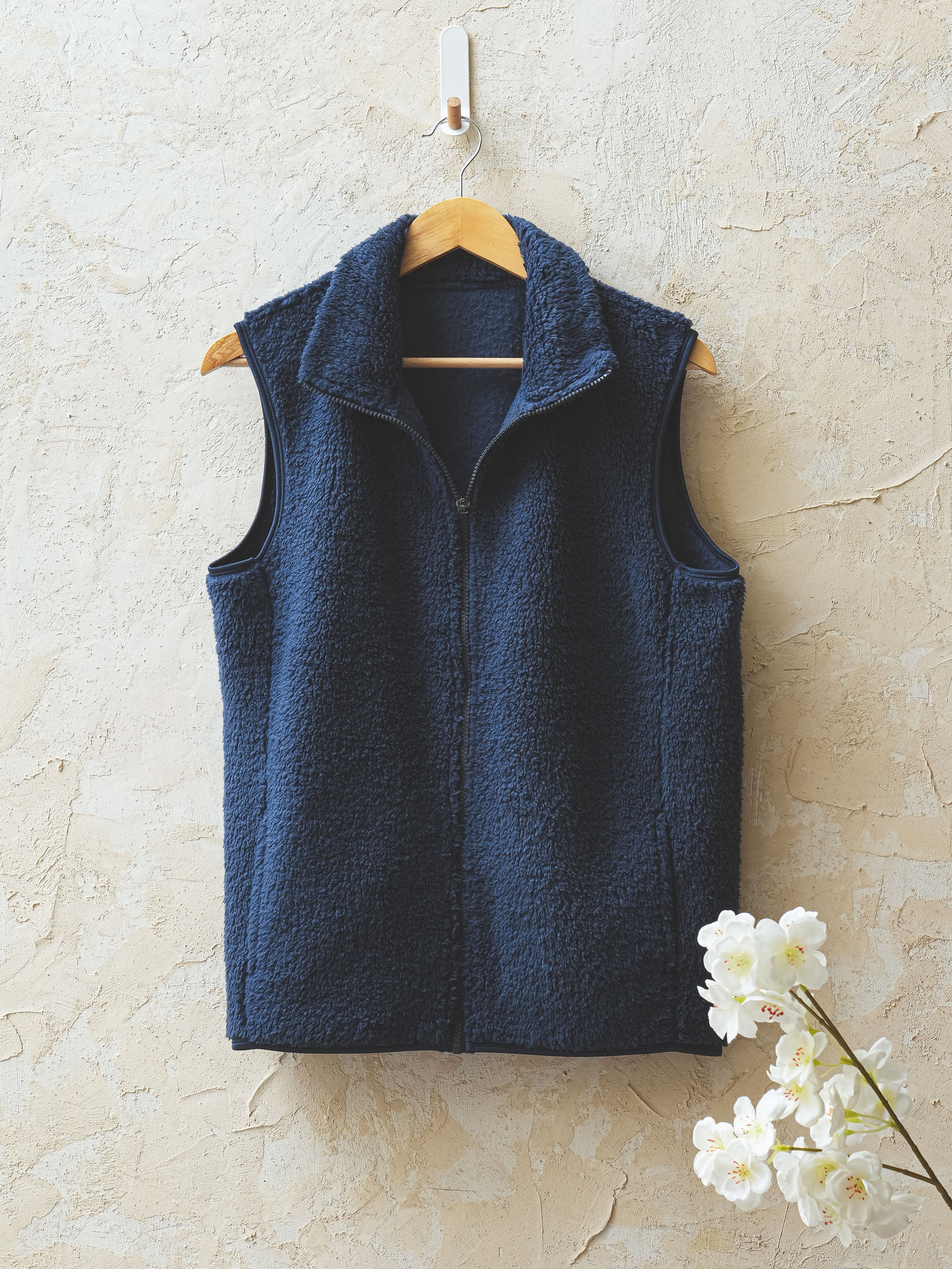 DAISO Fluffy Vest Fleece Zip up (M/Navy)