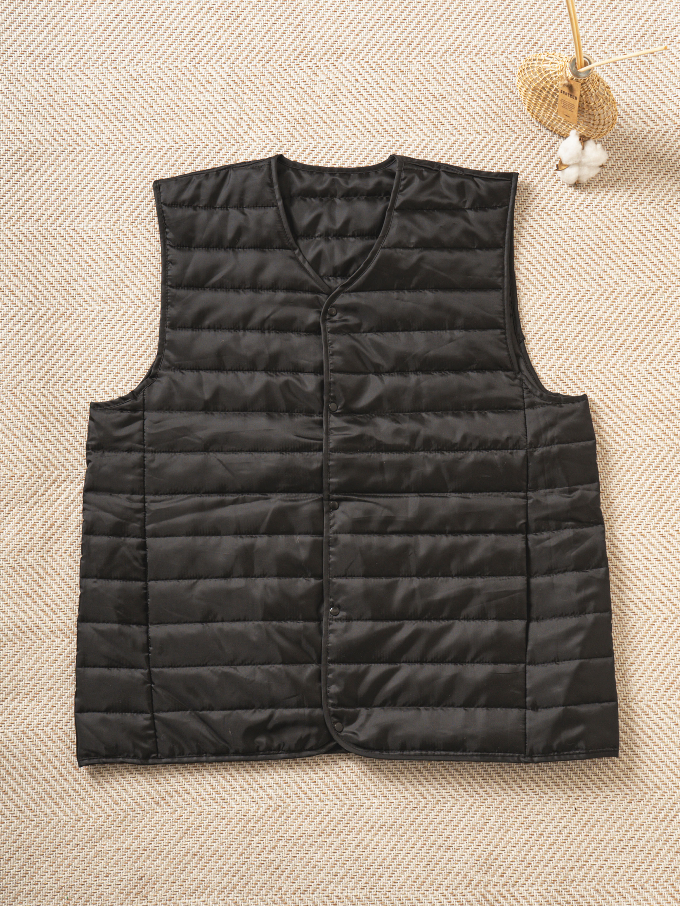 DAISO Padded vest (100)