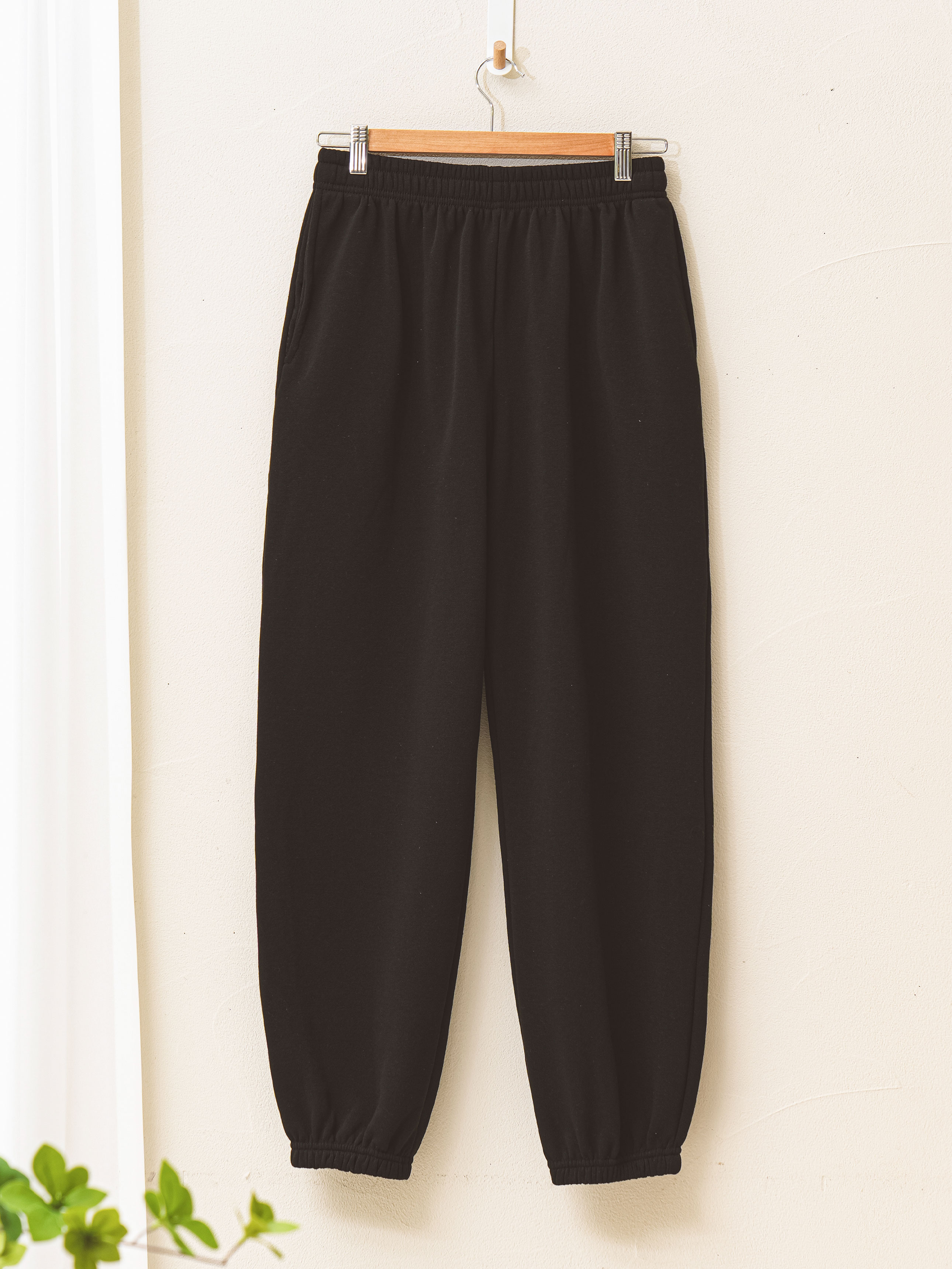 DAISO Napping Training Jogger Pants (L) (Black)